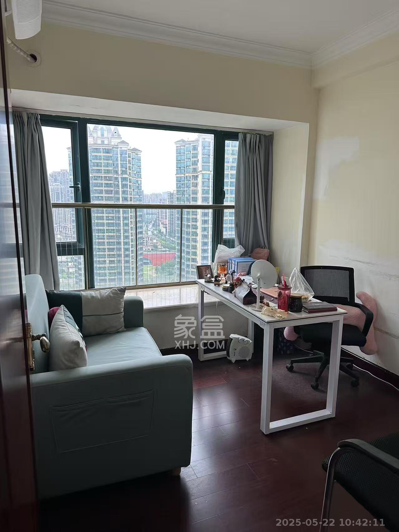 恒大绿洲 3室2厅1卫 2800.0元/月 恒大绿洲 3室2厅1卫 2800.0元/月室内图