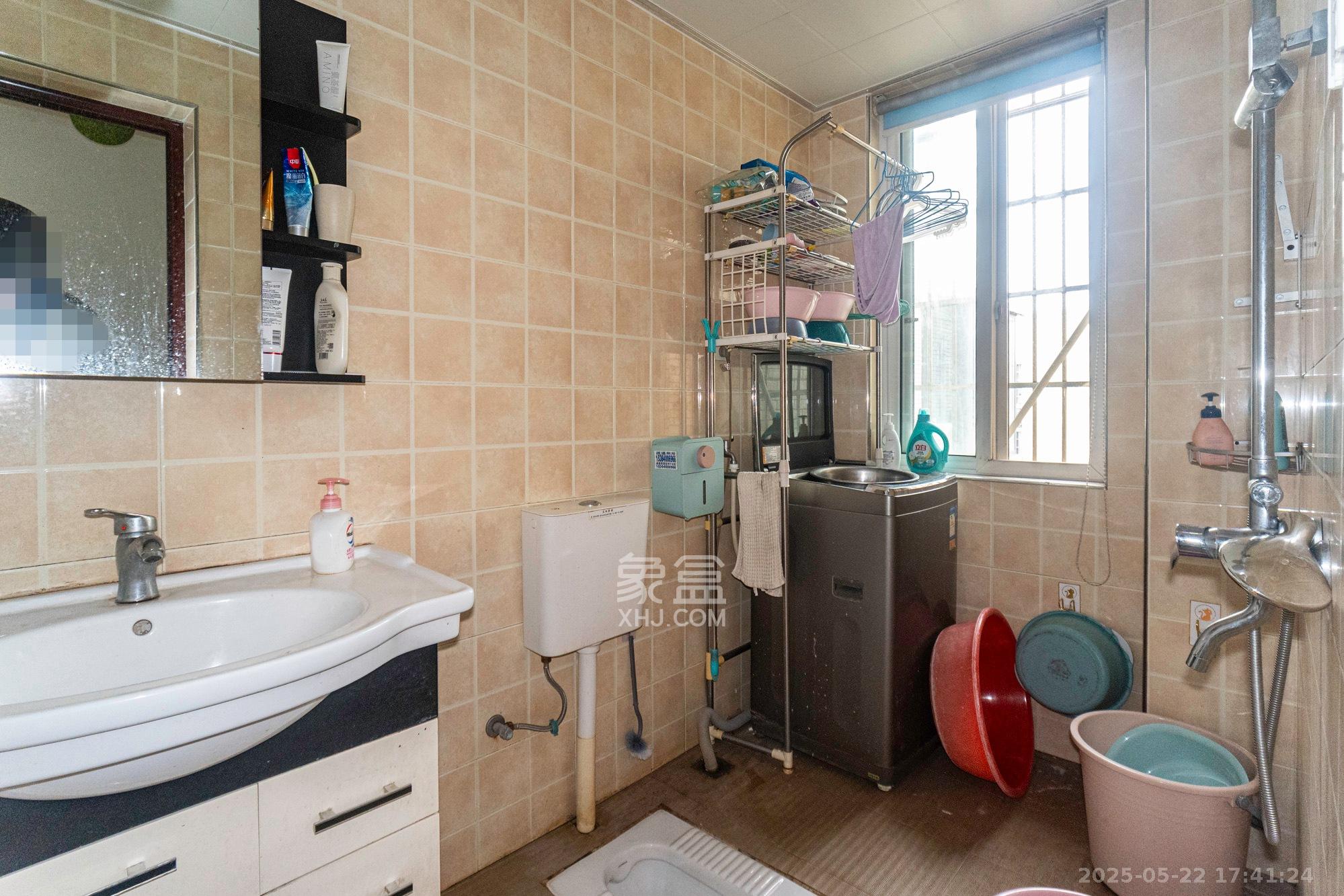 楚天世纪城东苑 3室2厅2卫 55.8万 楚天世纪城东苑 3室2厅2卫 55.8万卫生间