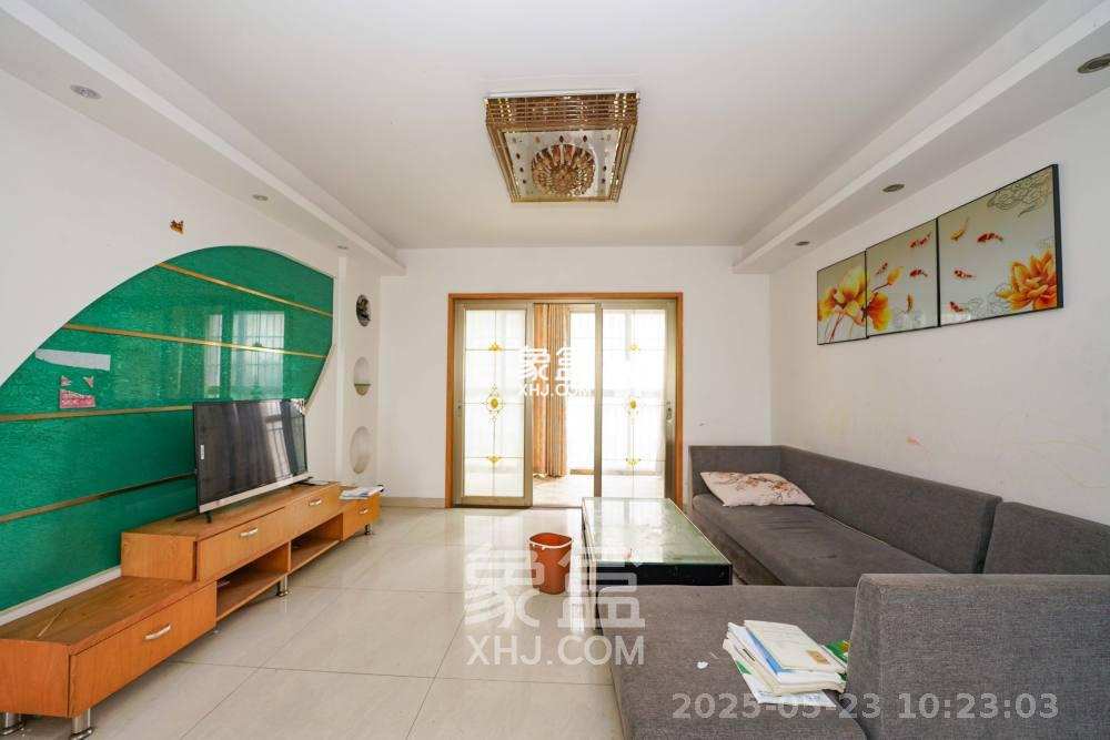 南郡雅园 3室2厅2卫 1500.0元/月 南郡雅园 3室2厅2卫 1500.0元/月室内图