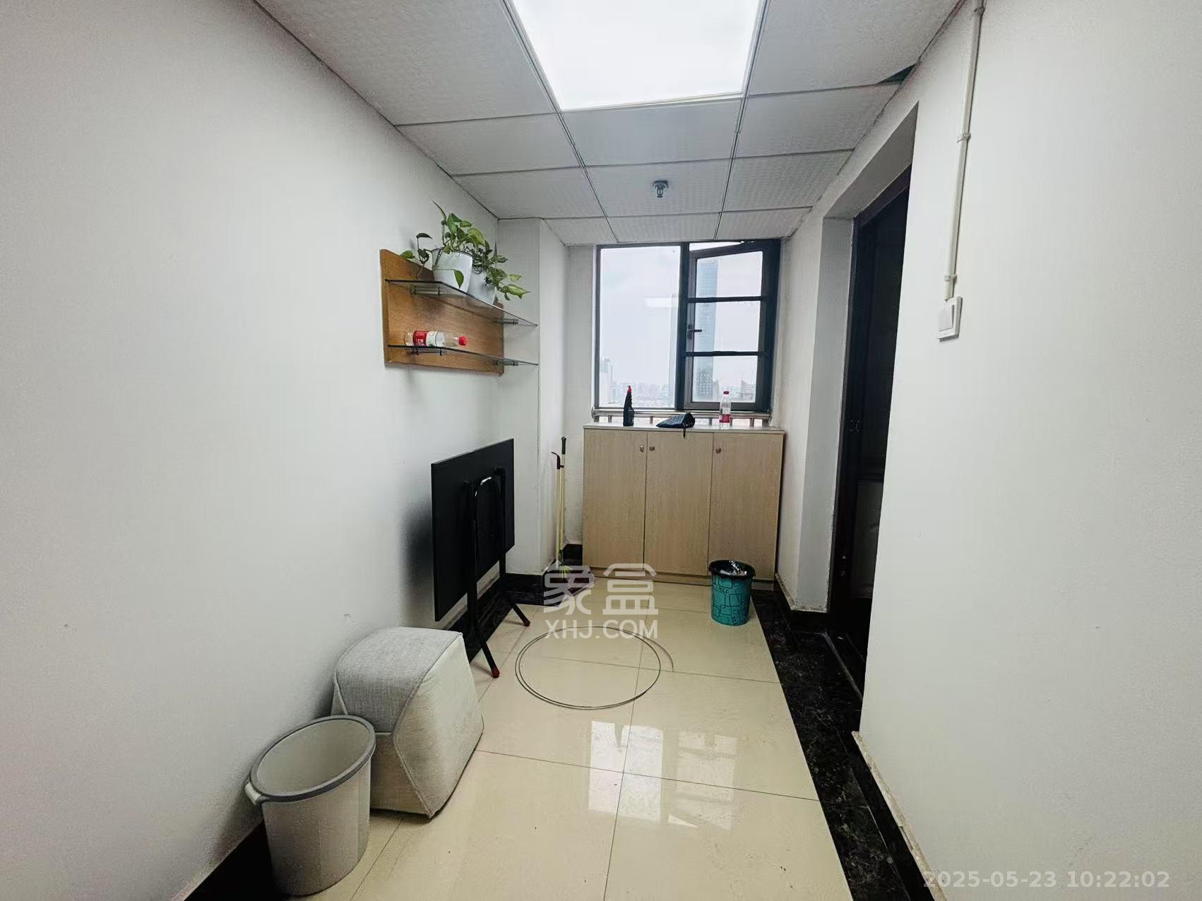 东宸19公馆 1室1厅1卫 2600.0元/月 东宸19公馆 1室1厅1卫 2600.0元/月室内图