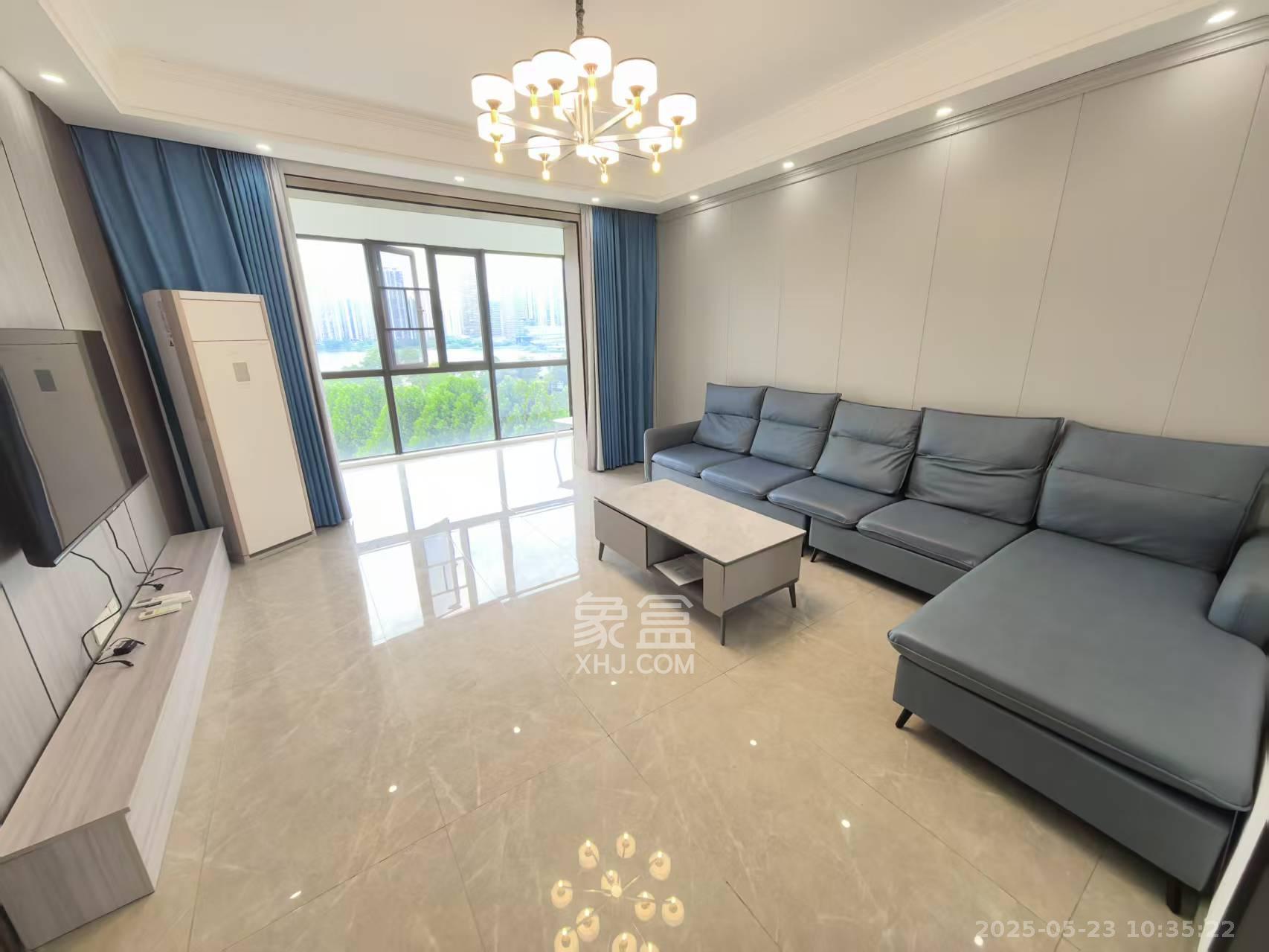 达美溪湖湾  4室2厅2卫    6000.0元/月 达美溪湖湾  4室2厅2卫    6000.0元/月室内图1