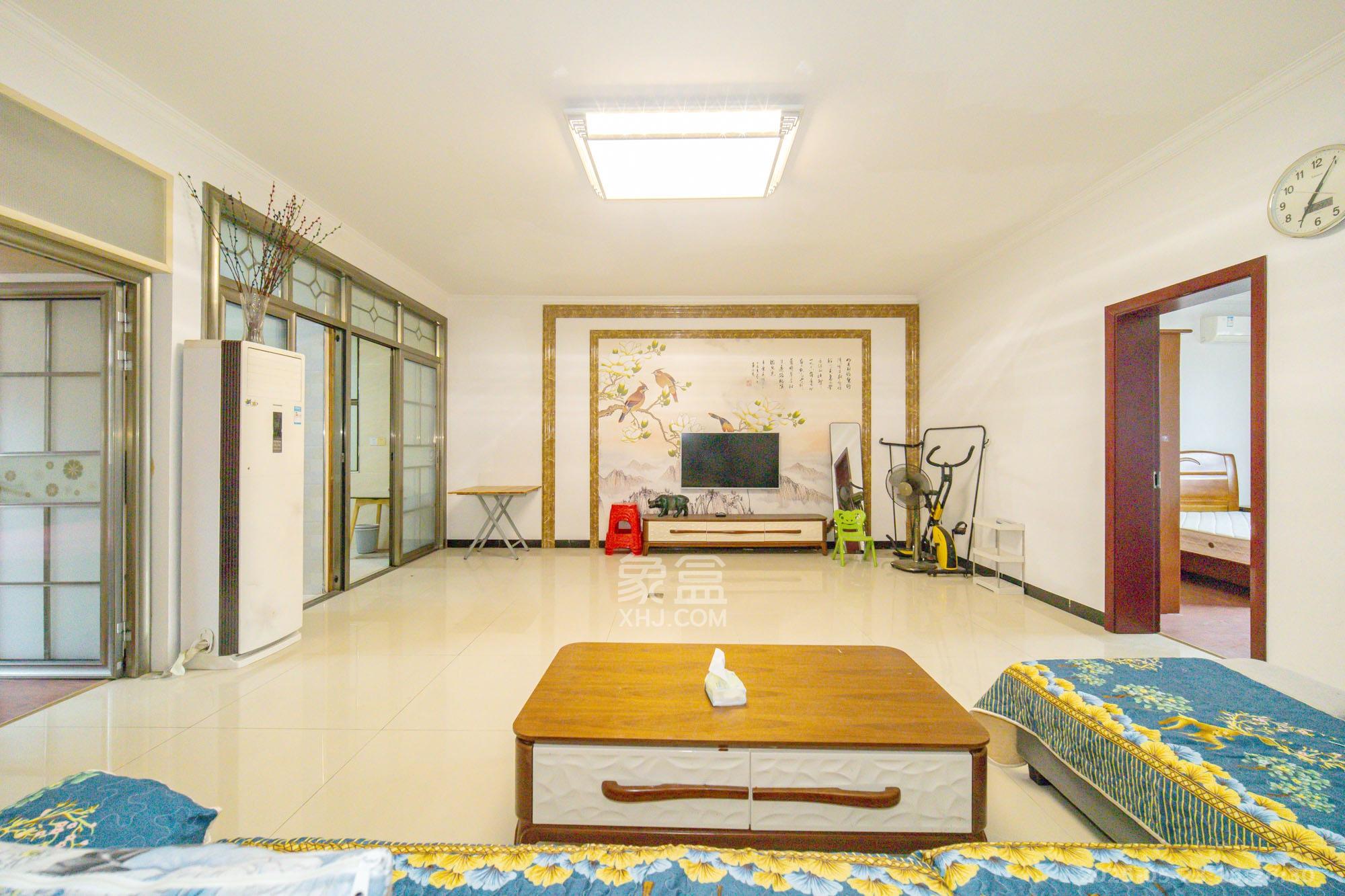 星沙三区  6室2厅2卫    131.8万 星沙三区  6室2厅2卫    131.8万