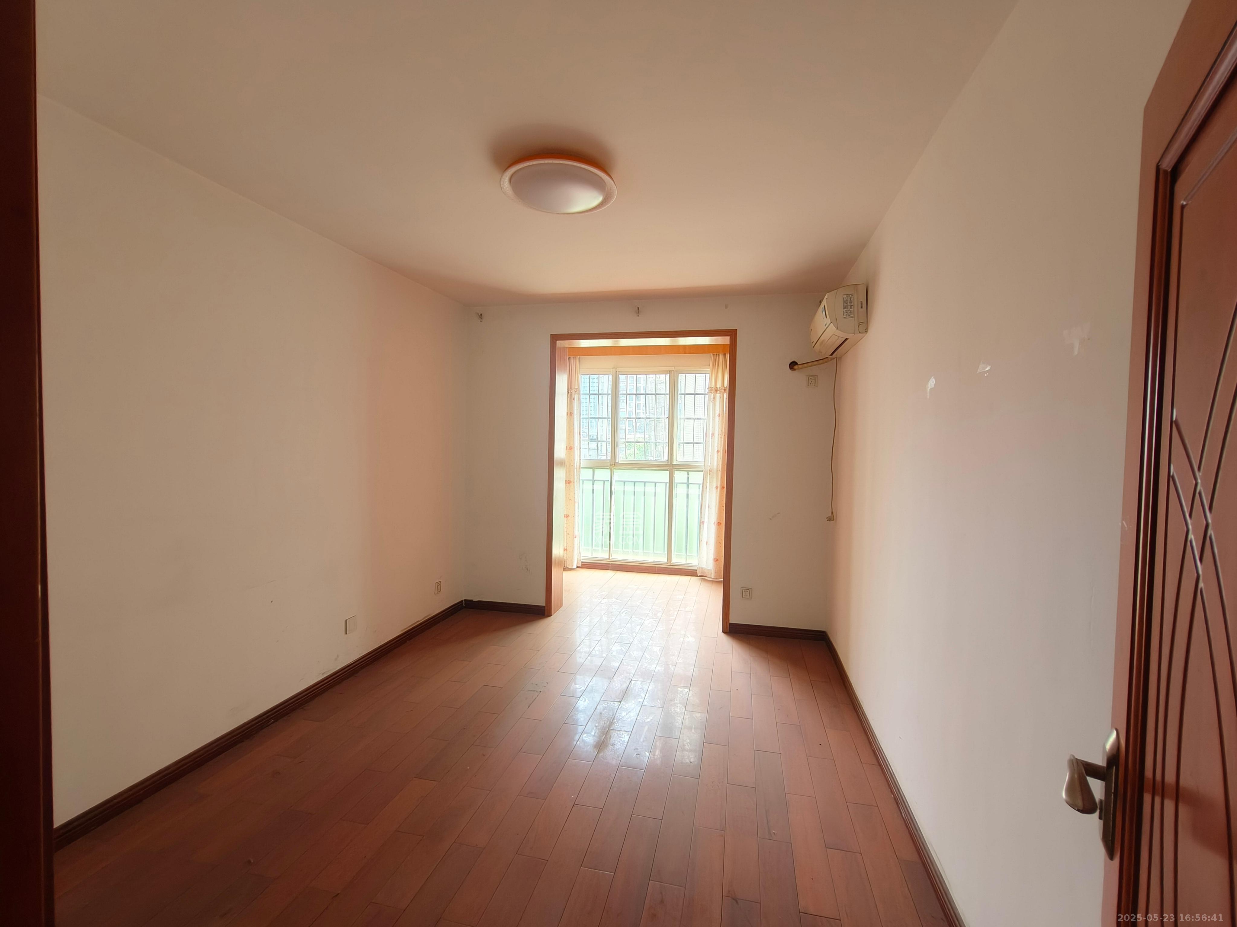 枫林美景 3室0厅0卫 3000.0元/月 枫林美景 3室0厅0卫 3000.0元/月室内图