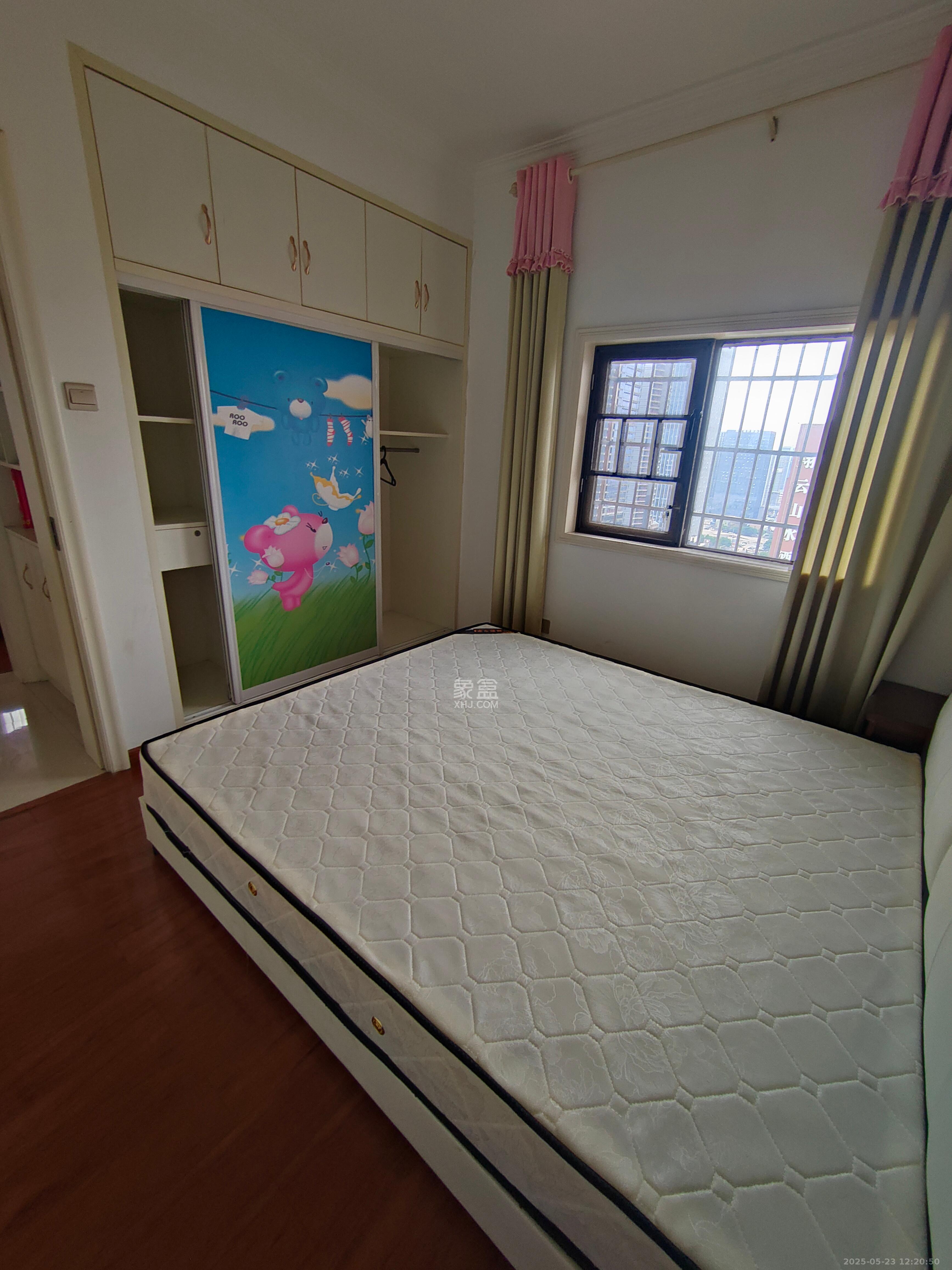 同鑫家园  3室1厅1卫   2400.00元/月室内图