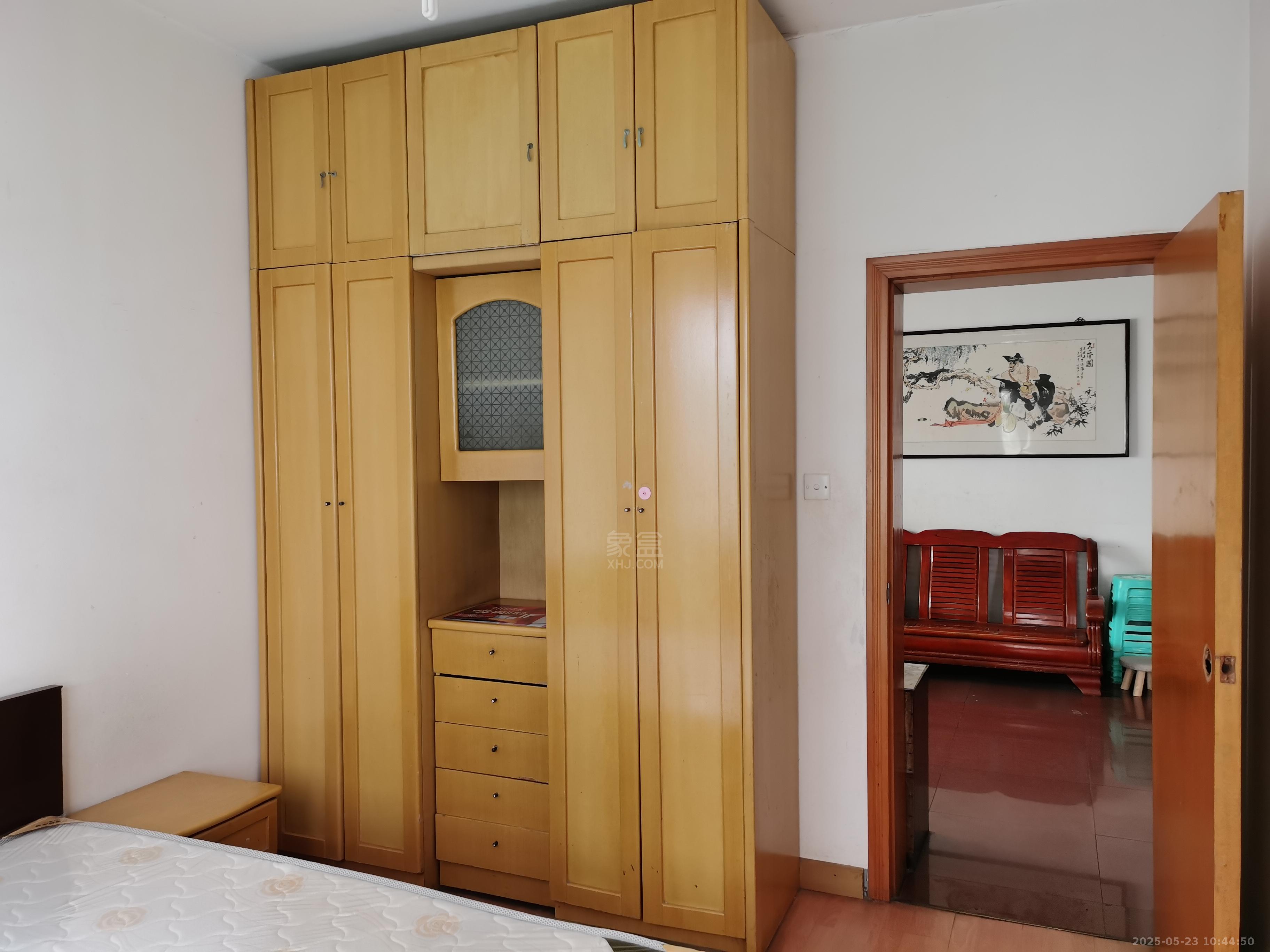 德政花苑  2室2厅1卫    1000.0元/月 德政花苑  2室2厅1卫    1000.0元/月室内图