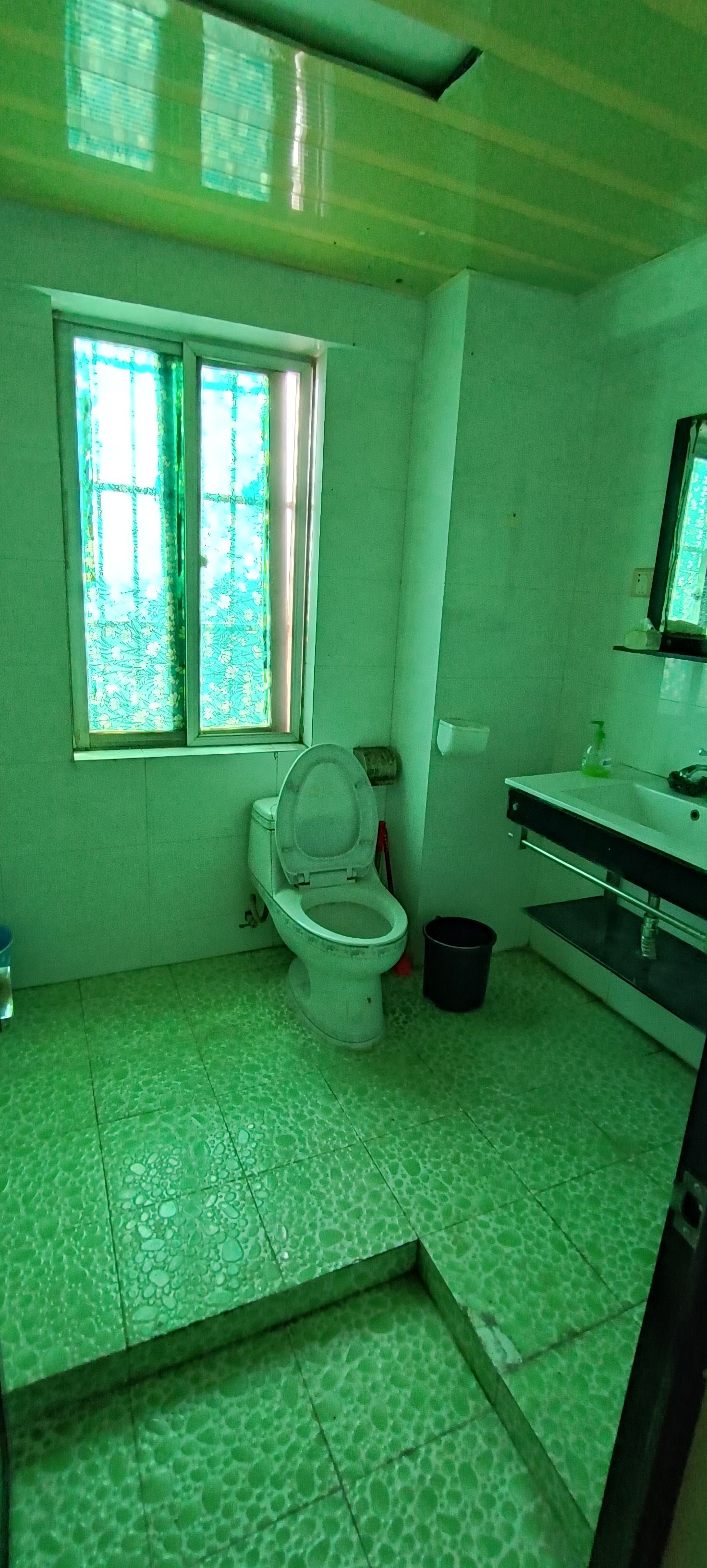 华典大厦  3室2厅2卫    3500.0元/月 华典大厦  3室2厅2卫    3500.0元/月室内图