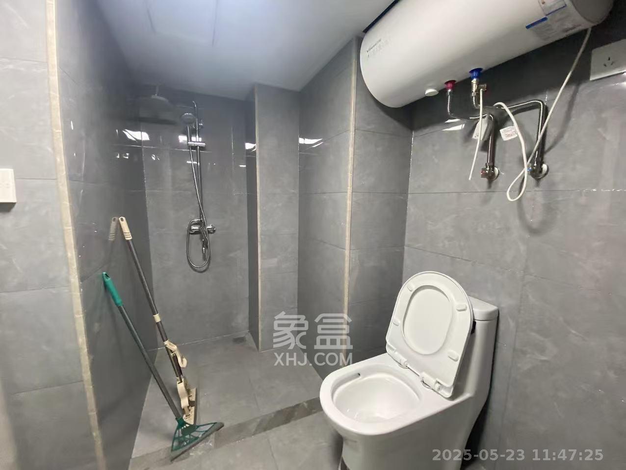 中交广场公寓  3室1厅1卫   2000.00元/月室内图