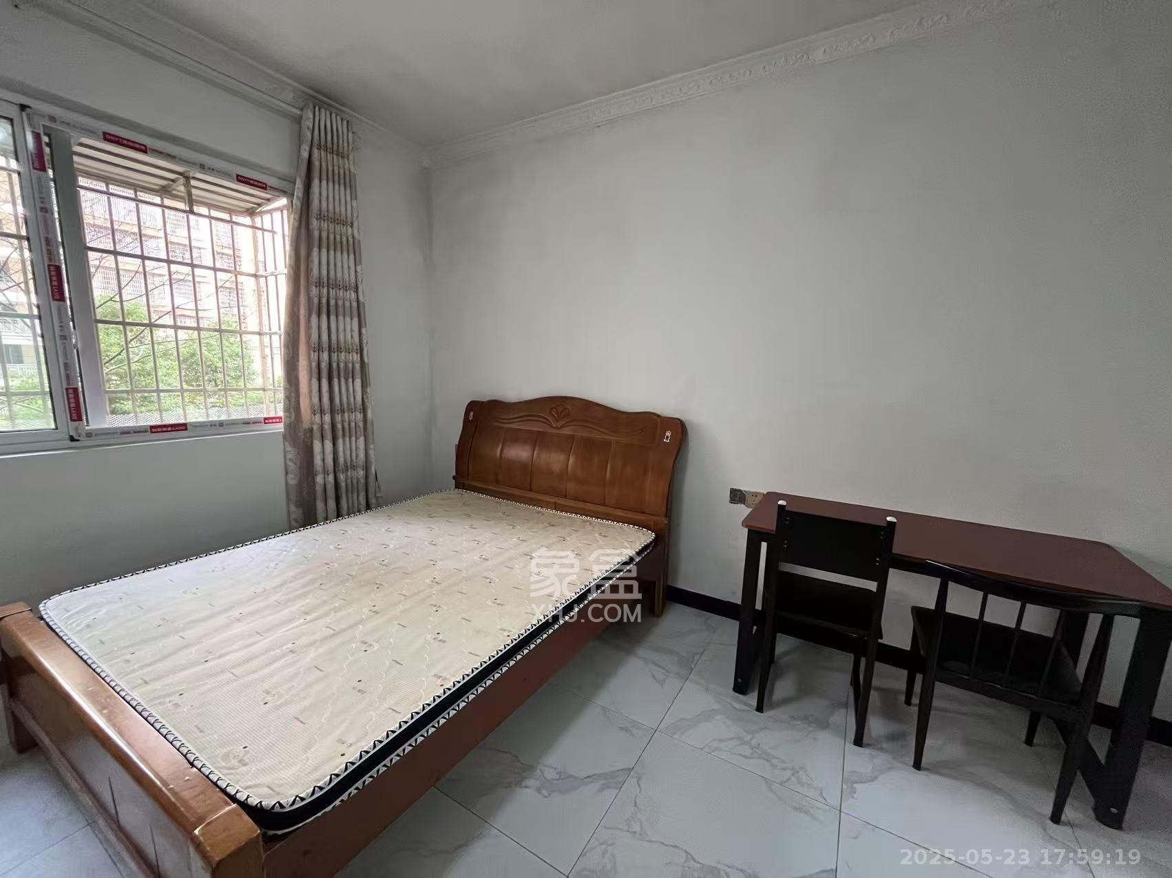 和康园小区 1室1厅1卫 1050.0元/月 和康园小区 1室1厅1卫 1050.0元/月室内图