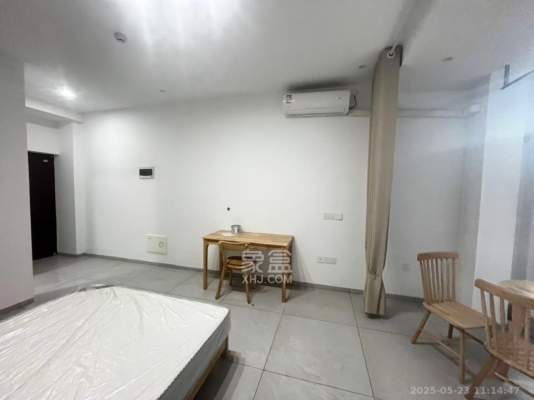 盘龙御康园 1室1厅1卫 1500.0元/月 盘龙御康园 1室1厅1卫 1500.0元/月室内图