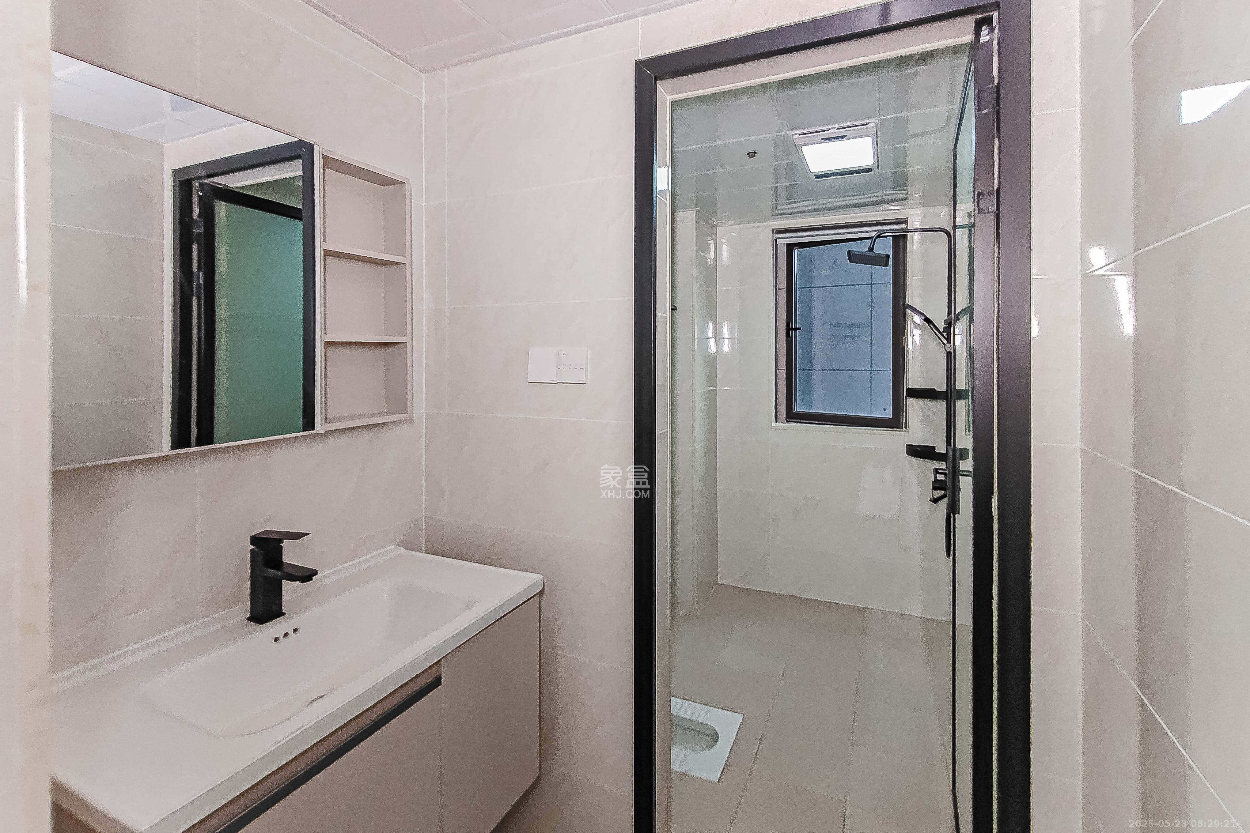 阳光城尚东湾悦江府 3室2厅2卫 116.0万 阳光城尚东湾悦江府 3室2厅2卫 116.0万卫生间