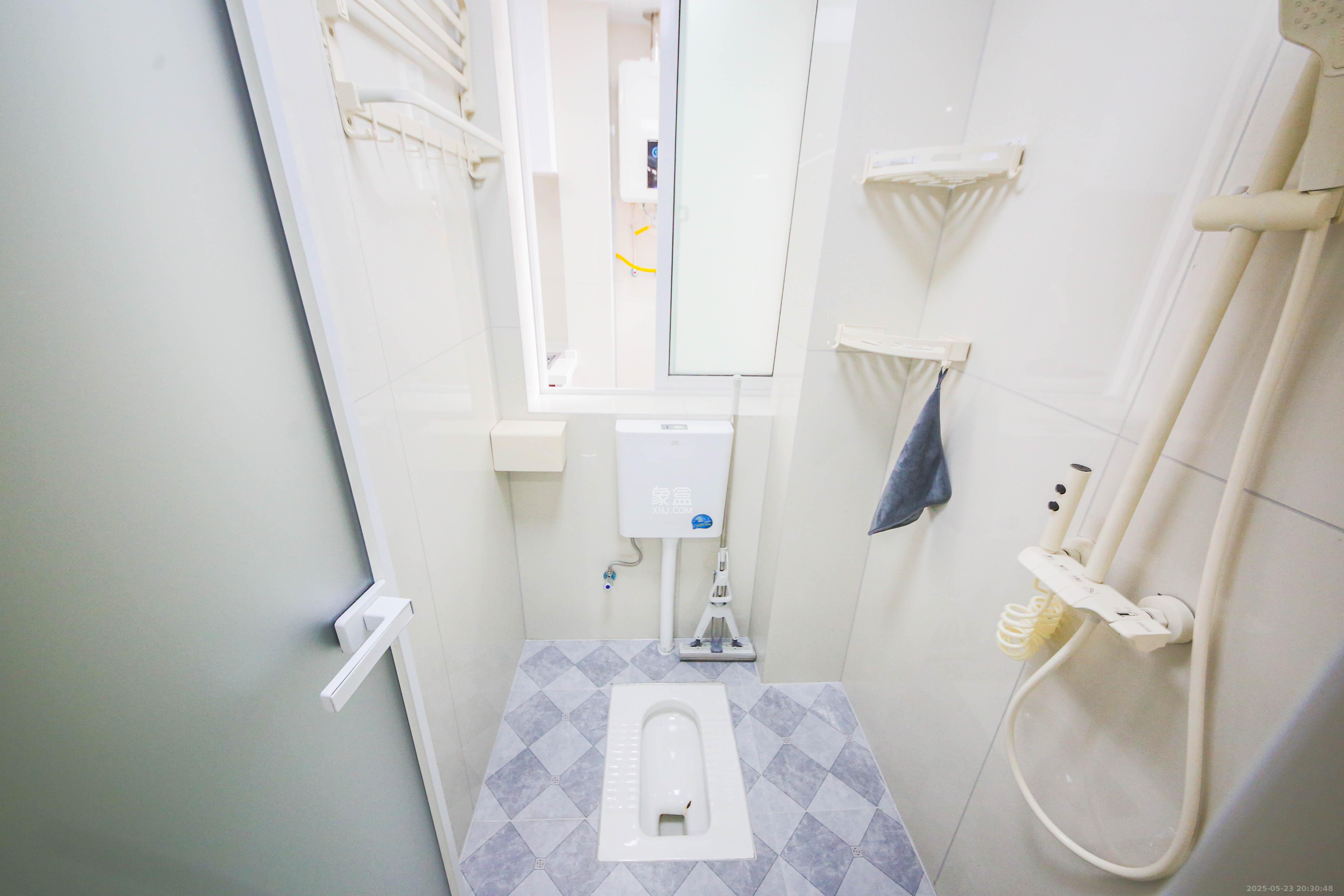 和庄 3室2厅1卫 79.8万 和庄 3室2厅1卫 79.8万卫生间