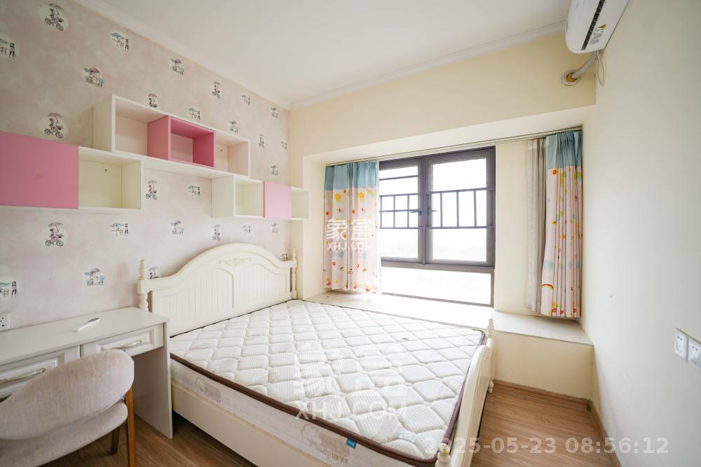 碧桂园公园壹号(凯怡茗苑)  3室2厅2卫    2300.0元/月 碧桂园公园壹号(凯怡茗苑)  3室2厅2卫    2300.0元/月室内图