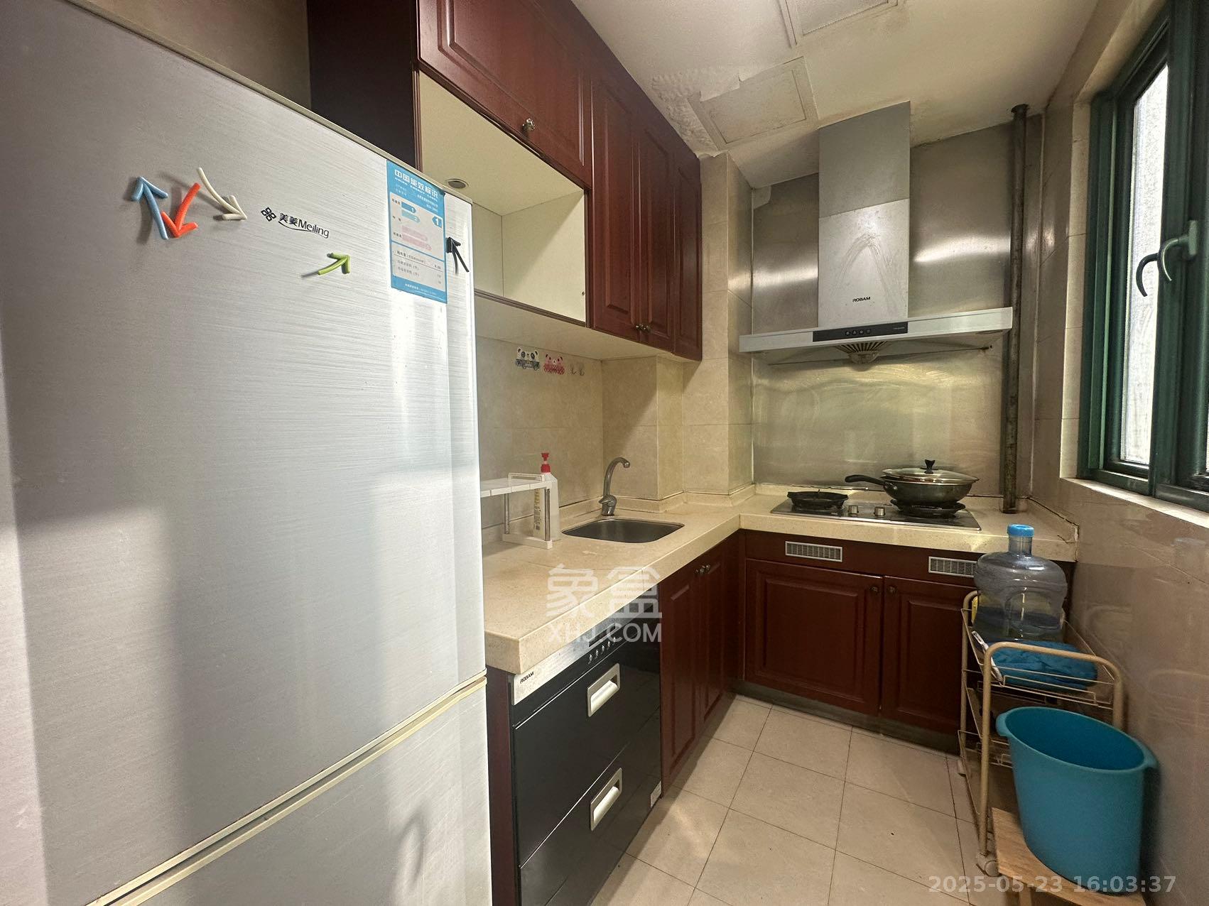 恒大雅苑 3室2厅1卫 2500.0元/月 恒大雅苑 3室2厅1卫 2500.0元/月室内图