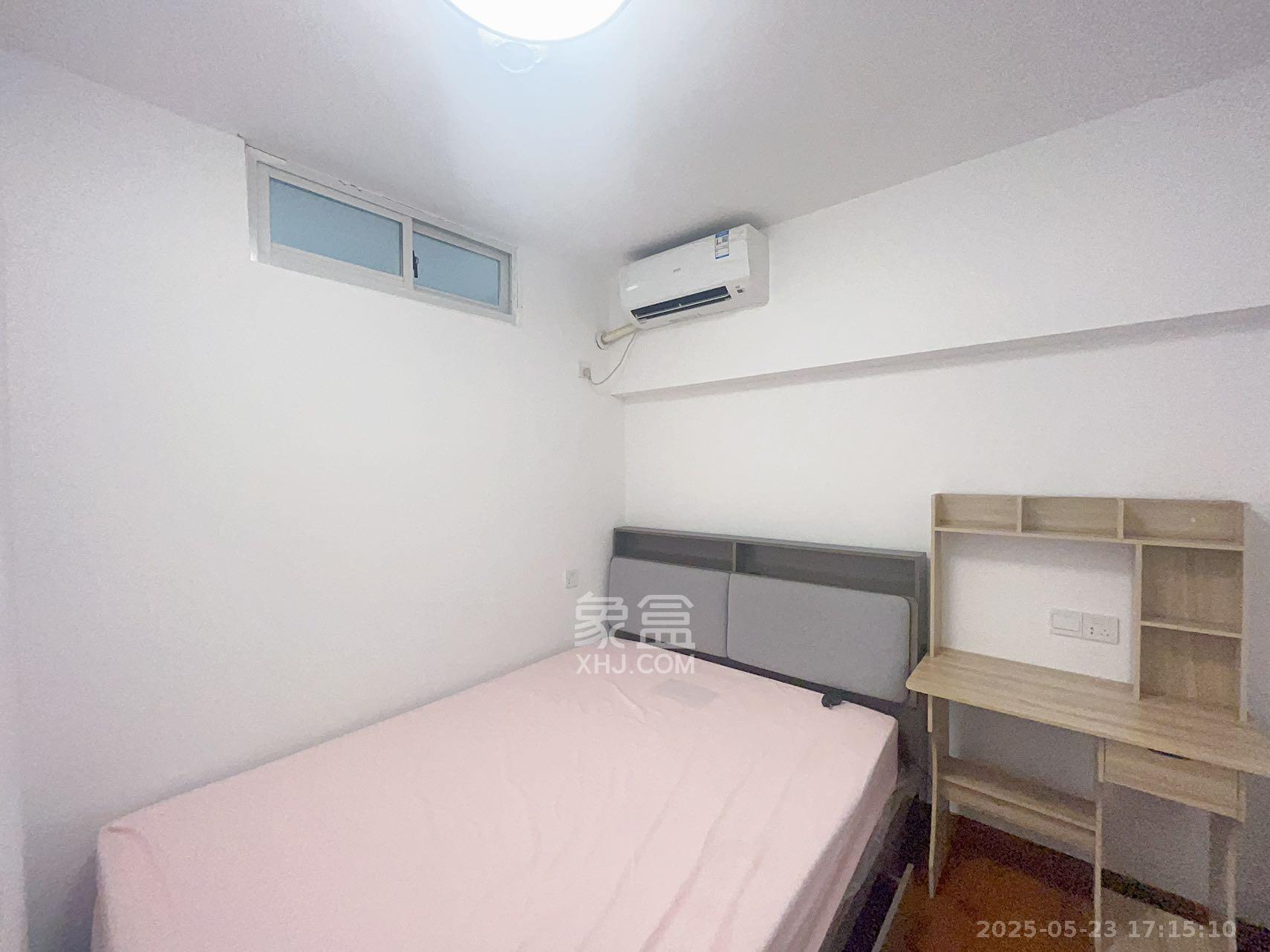 麓江春  3室1厅2卫   2600.00元/月室内图
