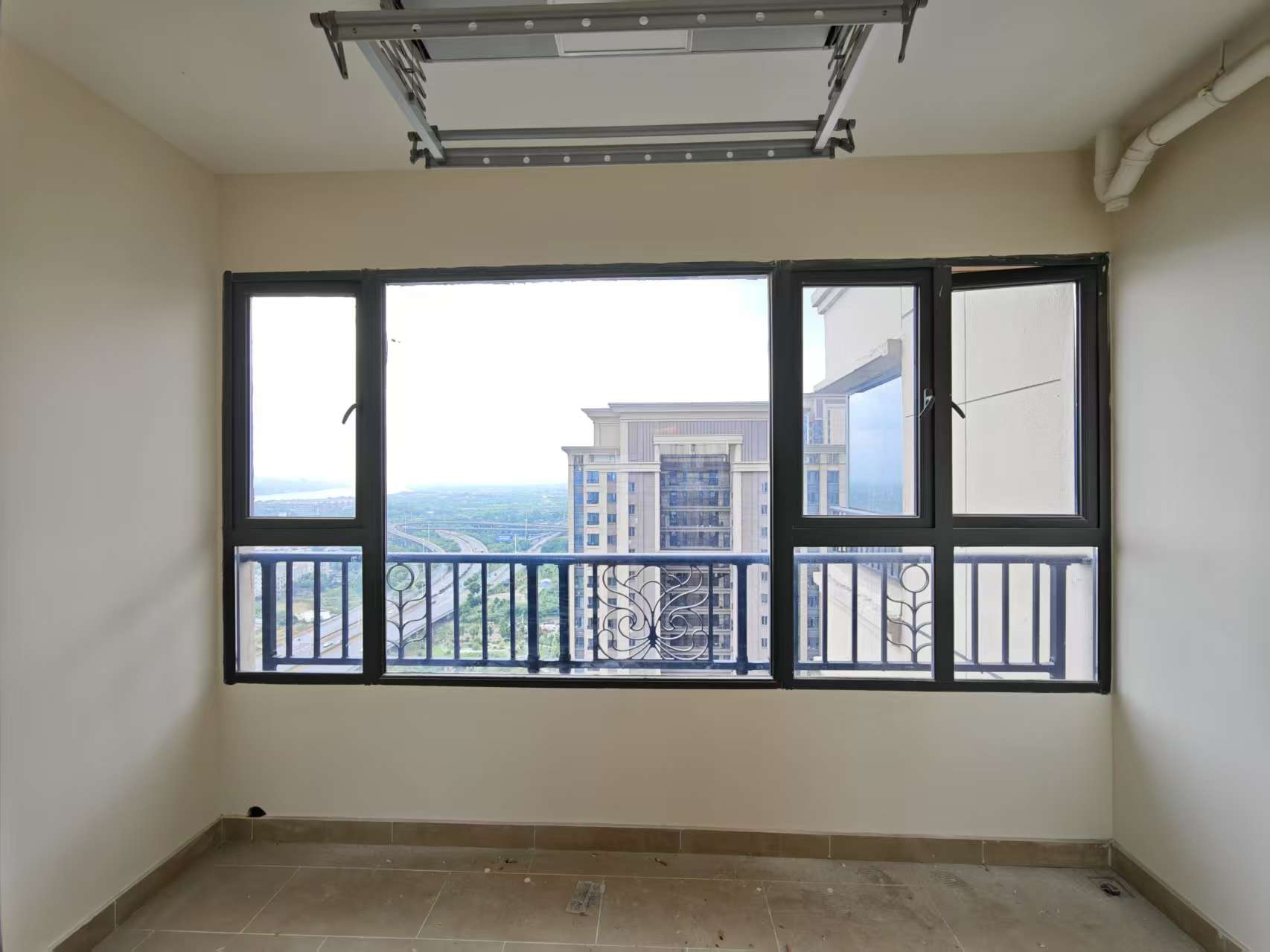 株洲恒大悦珑台 3室2厅1卫 83.8万 株洲恒大悦珑台 3室2厅1卫 83.8万室内图