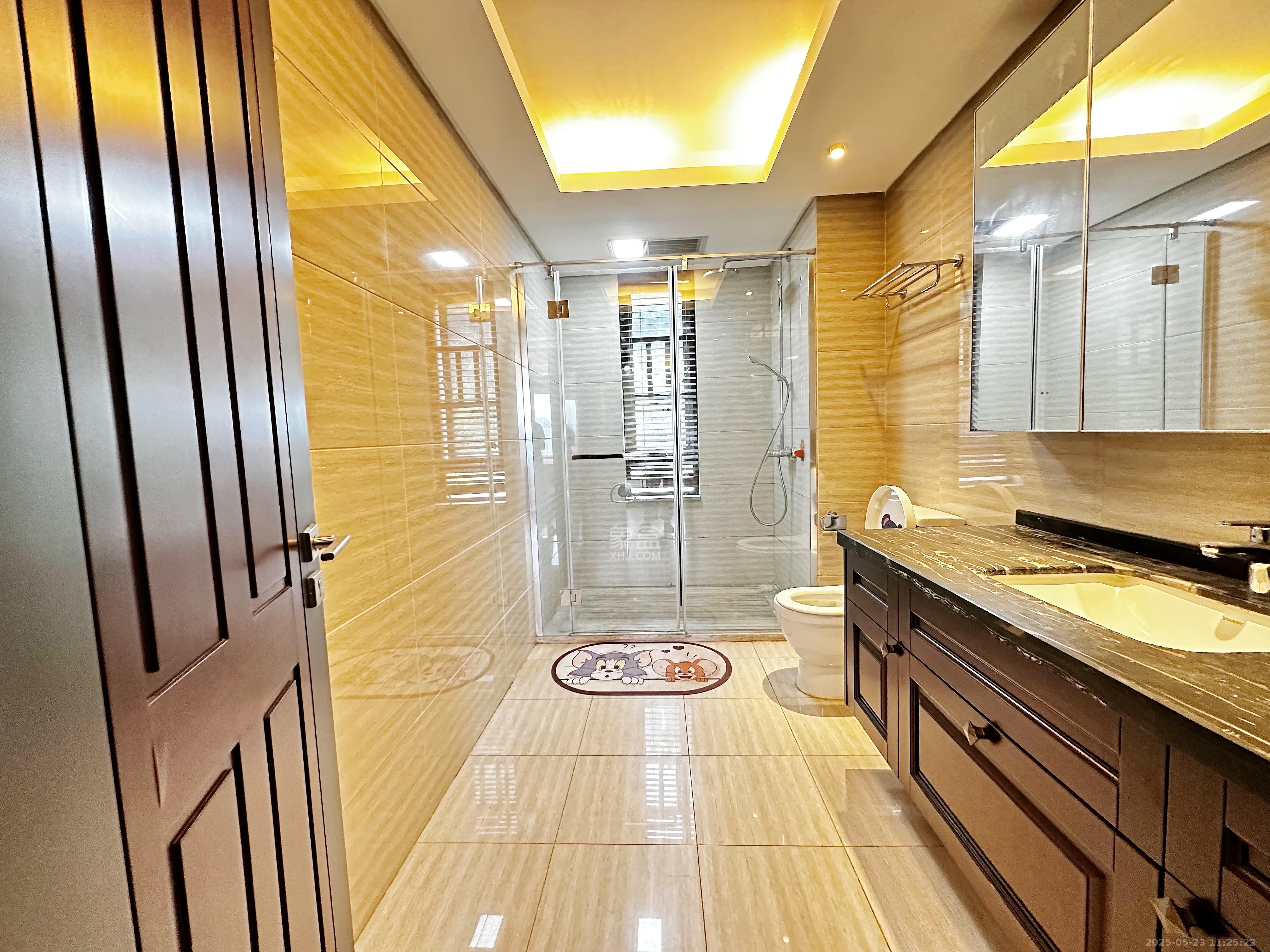 万科紫台  4室2厅2卫   6500.00元/月室内图