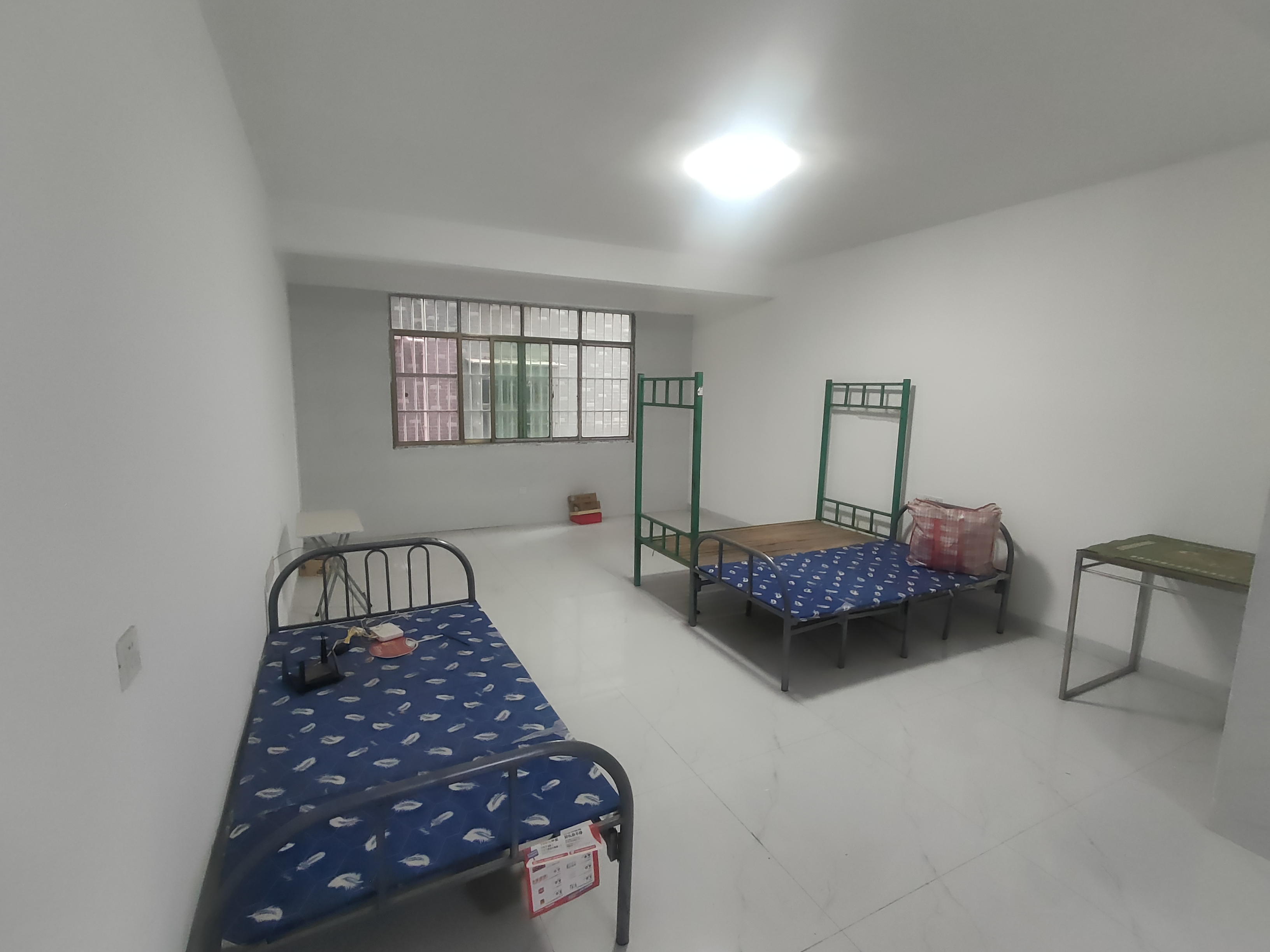 互助小区  1室0厅0卫   1500.00元/月室内图