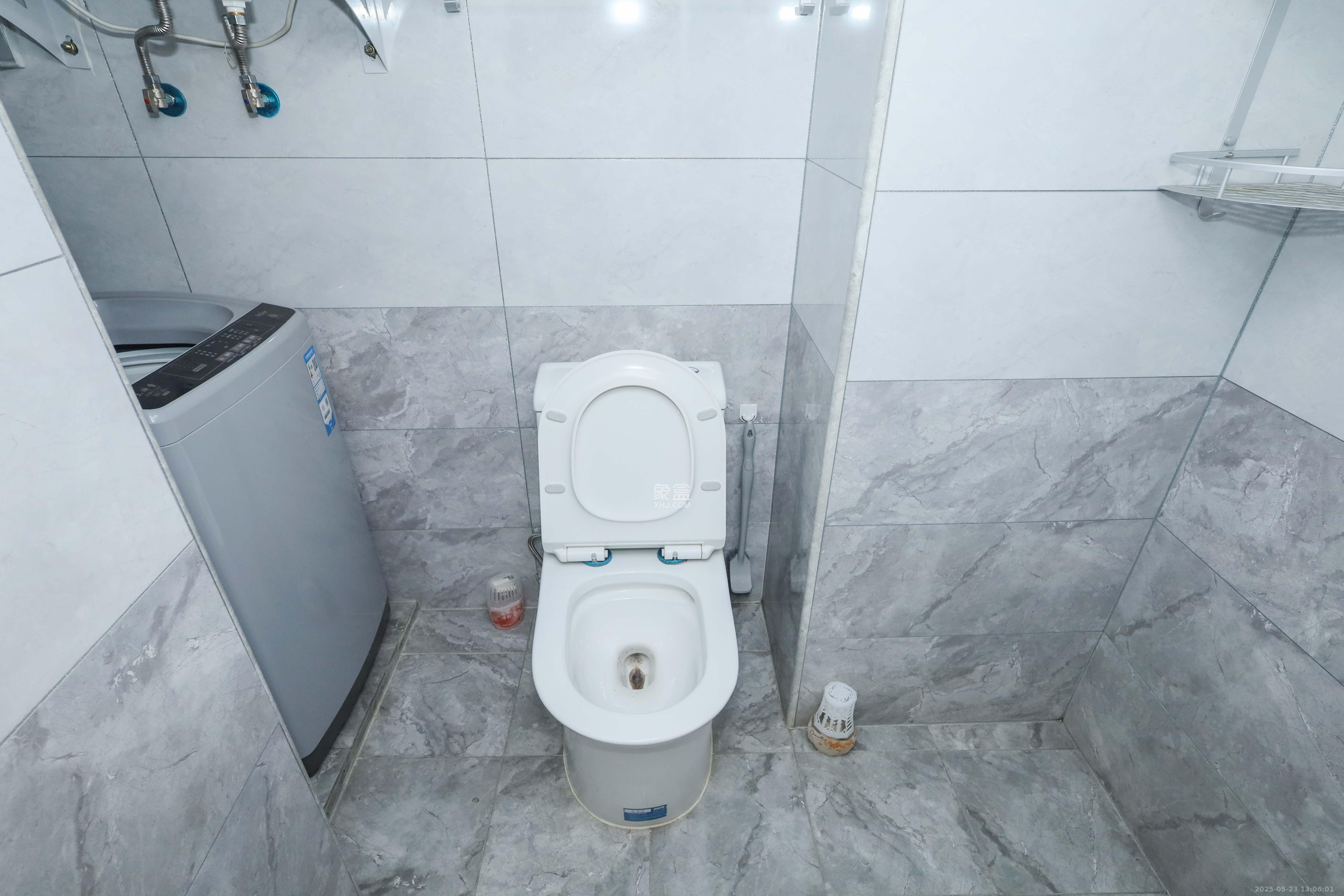 龙湖湘江星座(祺鑫星座公寓)  1室1厅1卫    55.0万 龙湖湘江星座(祺鑫星座公寓)  1室1厅1卫    55.0万卫生间