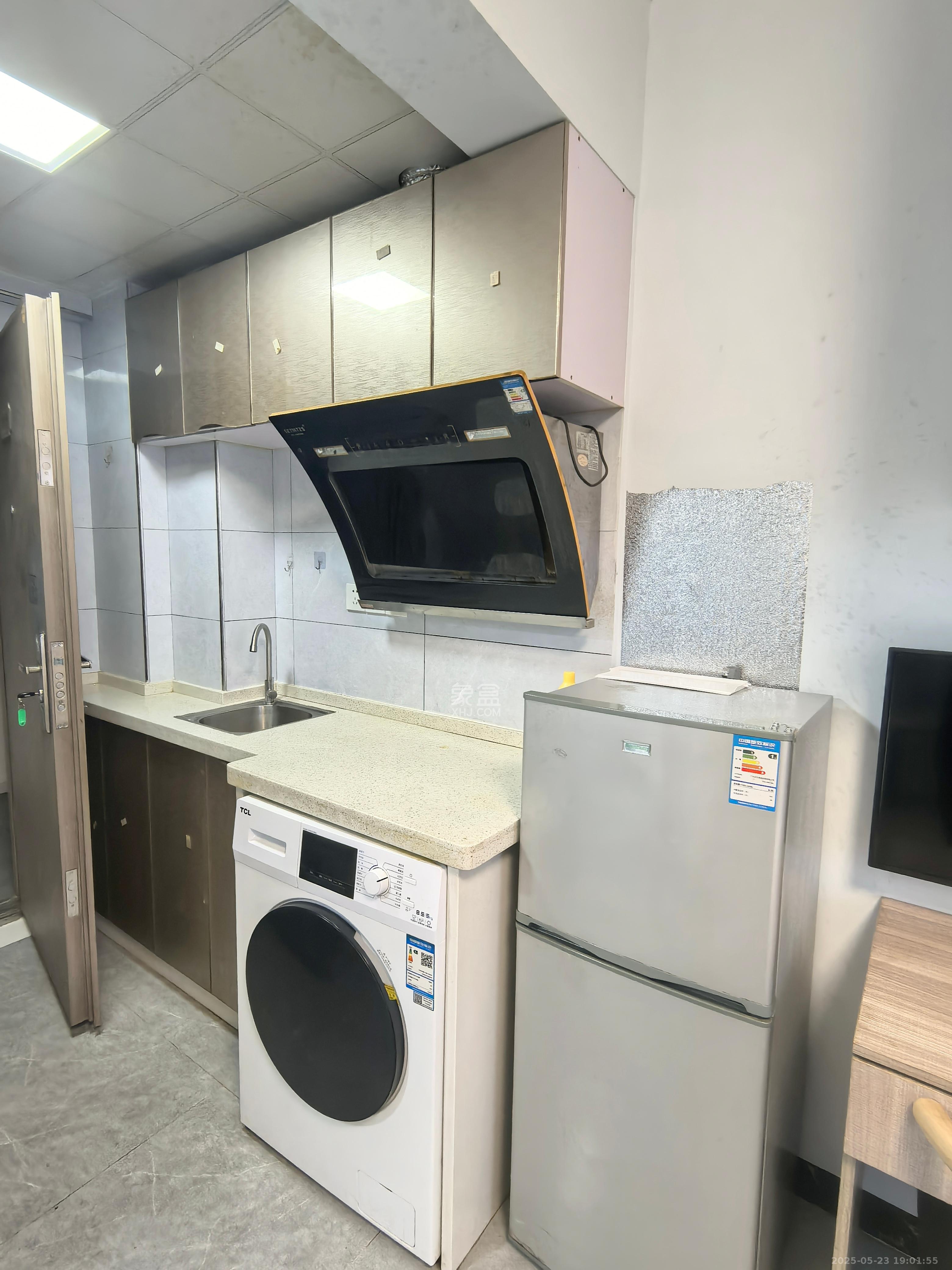 好莱城(弘德西街) 1室1厅1卫 1000.0元/月 好莱城(弘德西街) 1室1厅1卫 1000.0元/月室内图