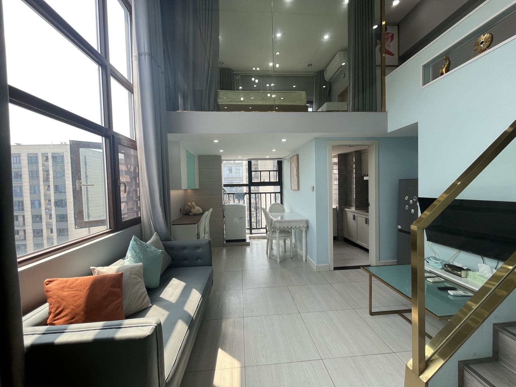 青春里 2室2厅1卫 1700.0元/月 青春里 2室2厅1卫 1700.0元/月室内图