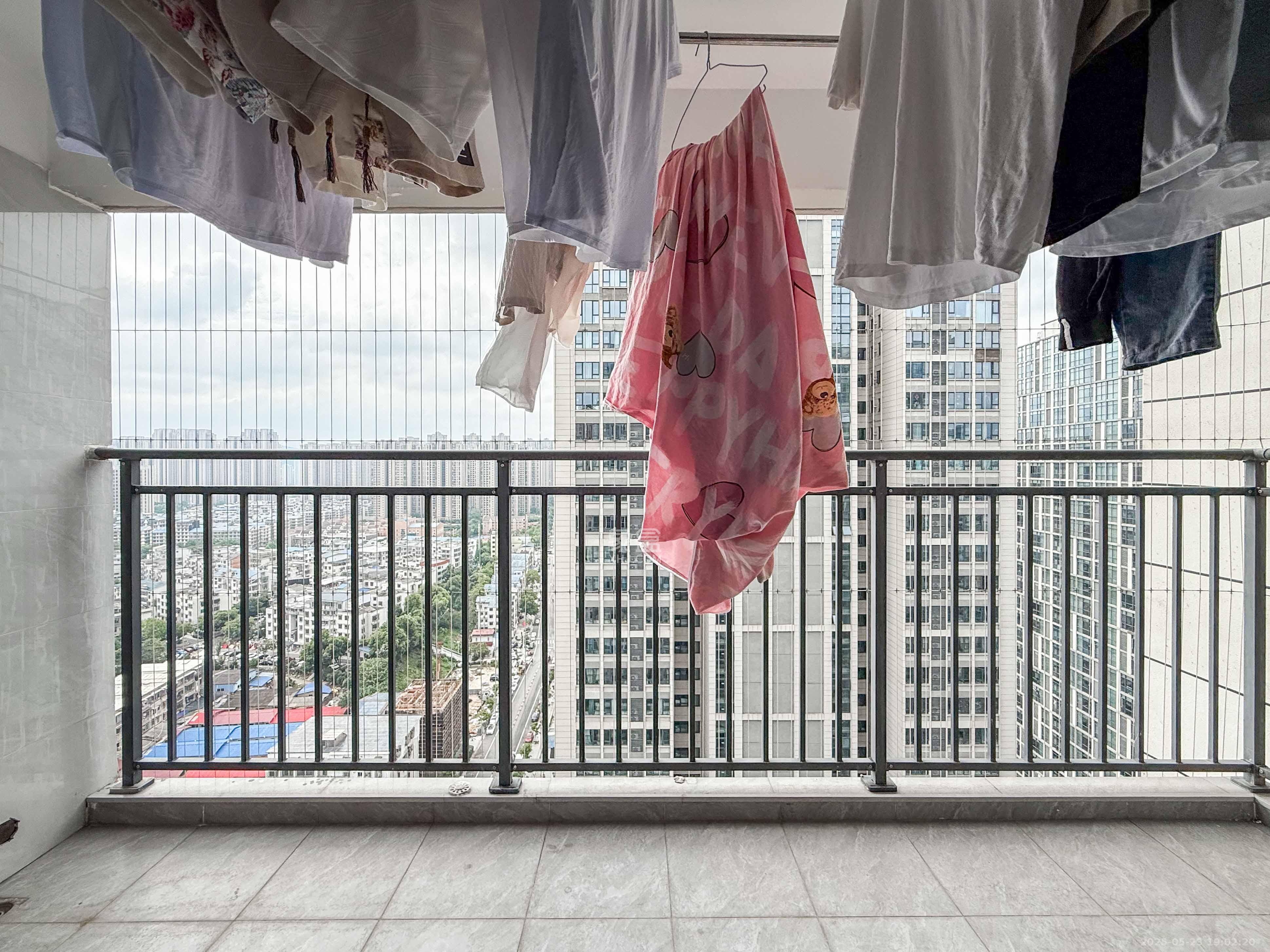 梦想枫林湾 4室2厅2卫 156.8万 梦想枫林湾 4室2厅2卫 156.8万阳台