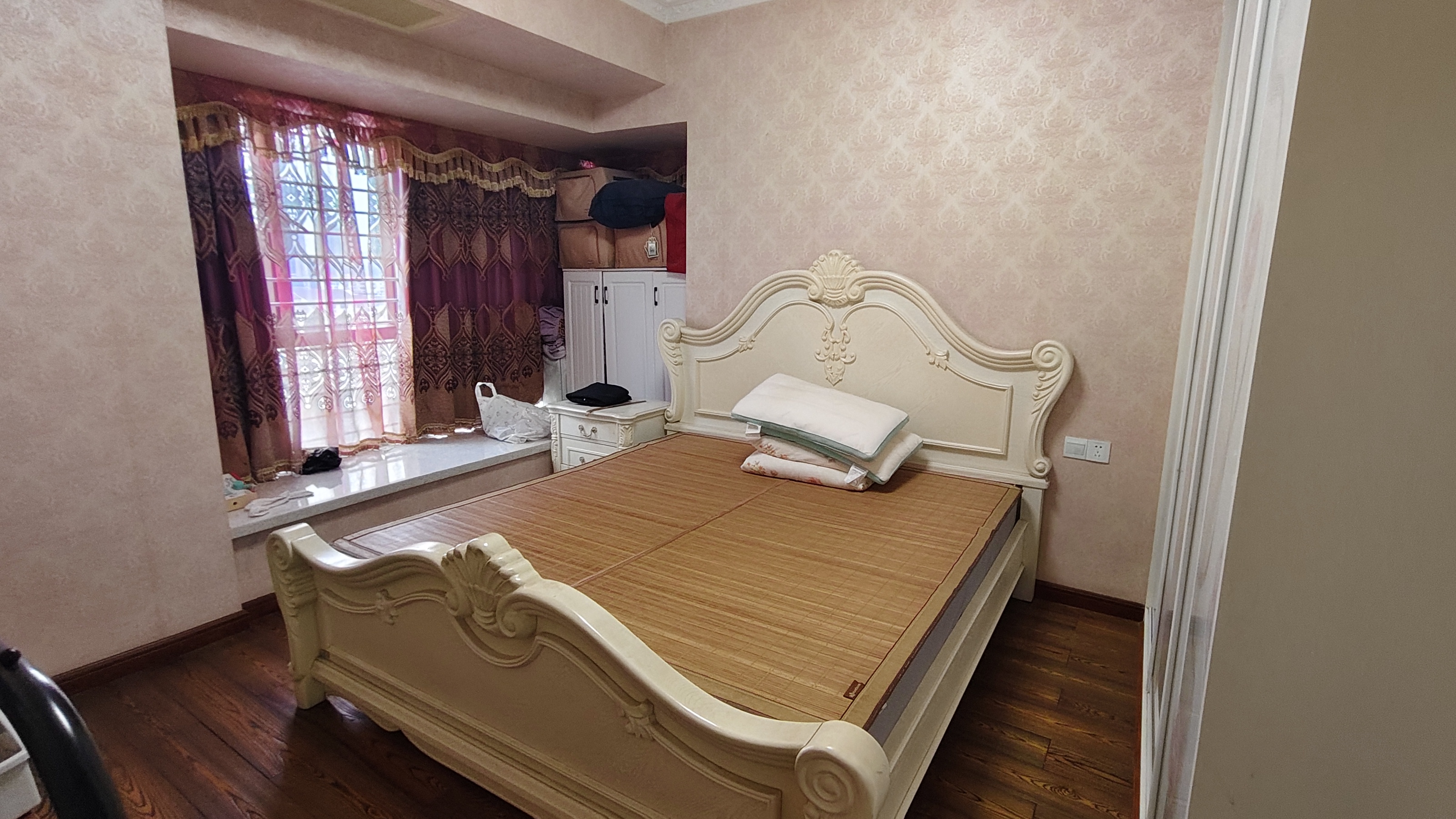 御景华庭 4室2厅2卫 79.8万 御景华庭 4室2厅2卫 79.8万室内图