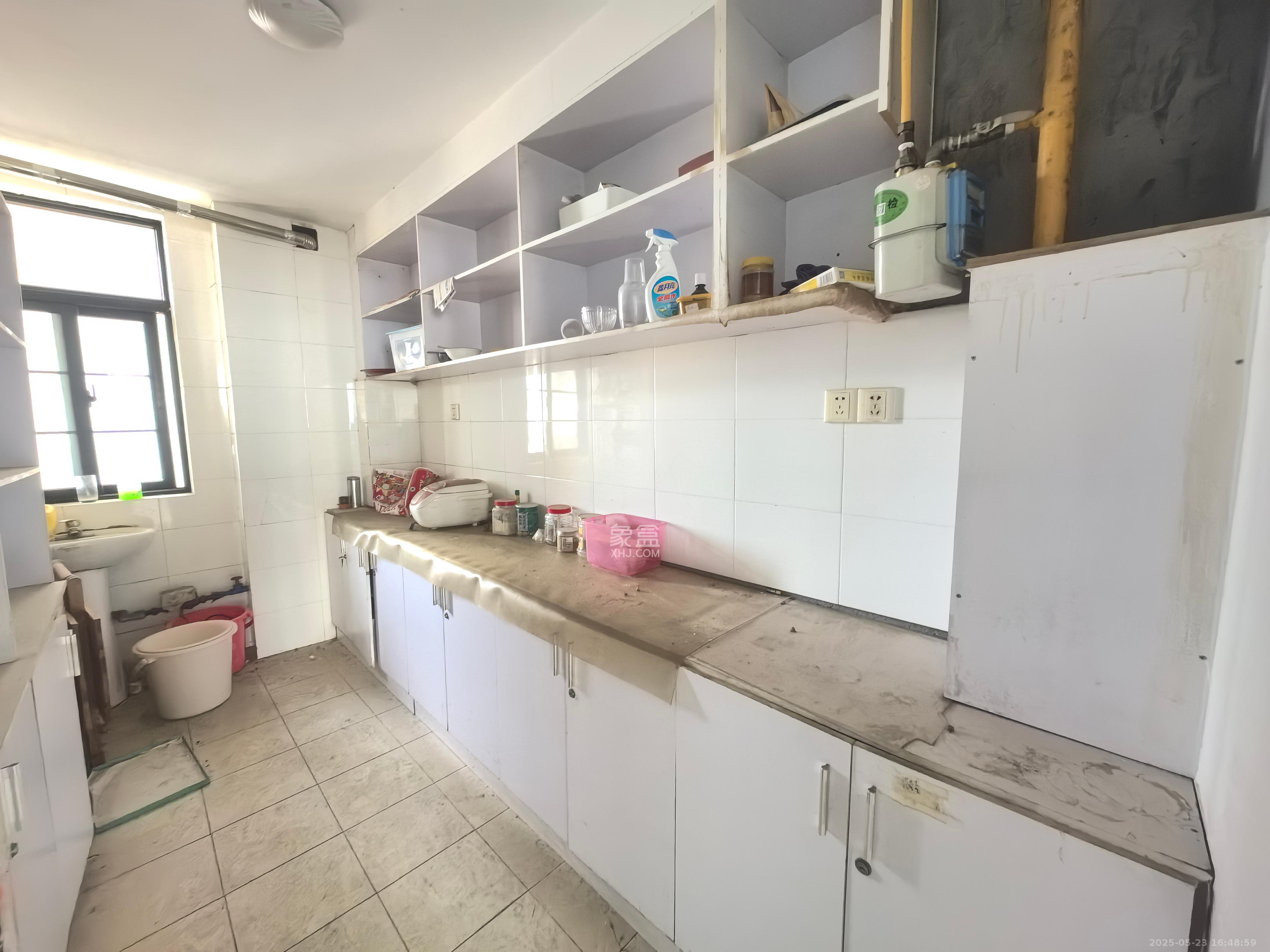 沁园春御院 3室1厅1卫 3300.00元/月 沁园春御院 3室1厅1卫 3300.00元/月室内图