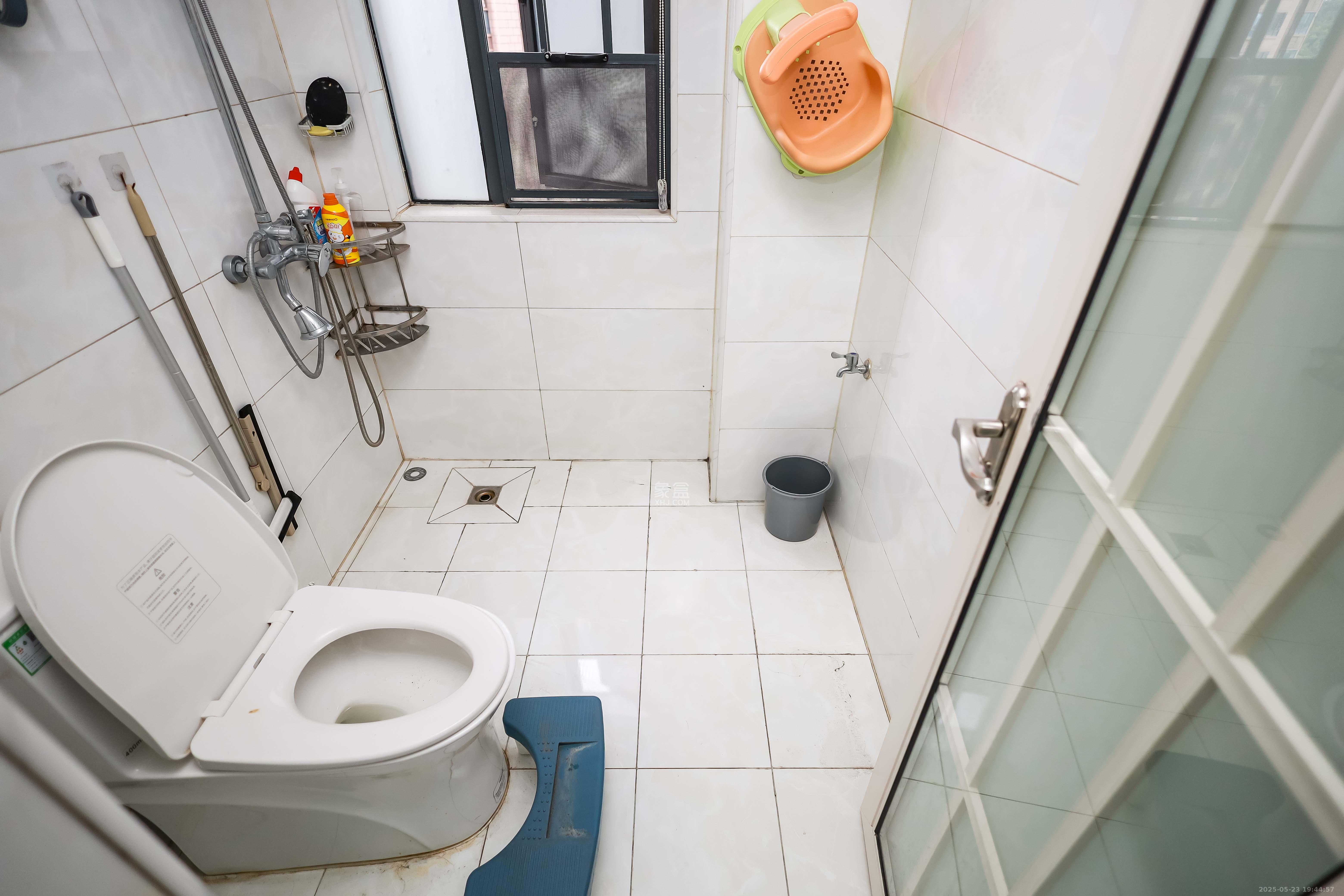 金鹰玖珑山 3室2厅1卫 88.8万 金鹰玖珑山 3室2厅1卫 88.8万卫生间