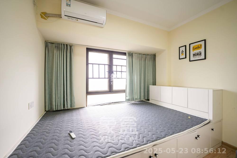 碧桂园公园壹号(凯怡茗苑)  3室2厅2卫    2300.0元/月 碧桂园公园壹号(凯怡茗苑)  3室2厅2卫    2300.0元/月室内图