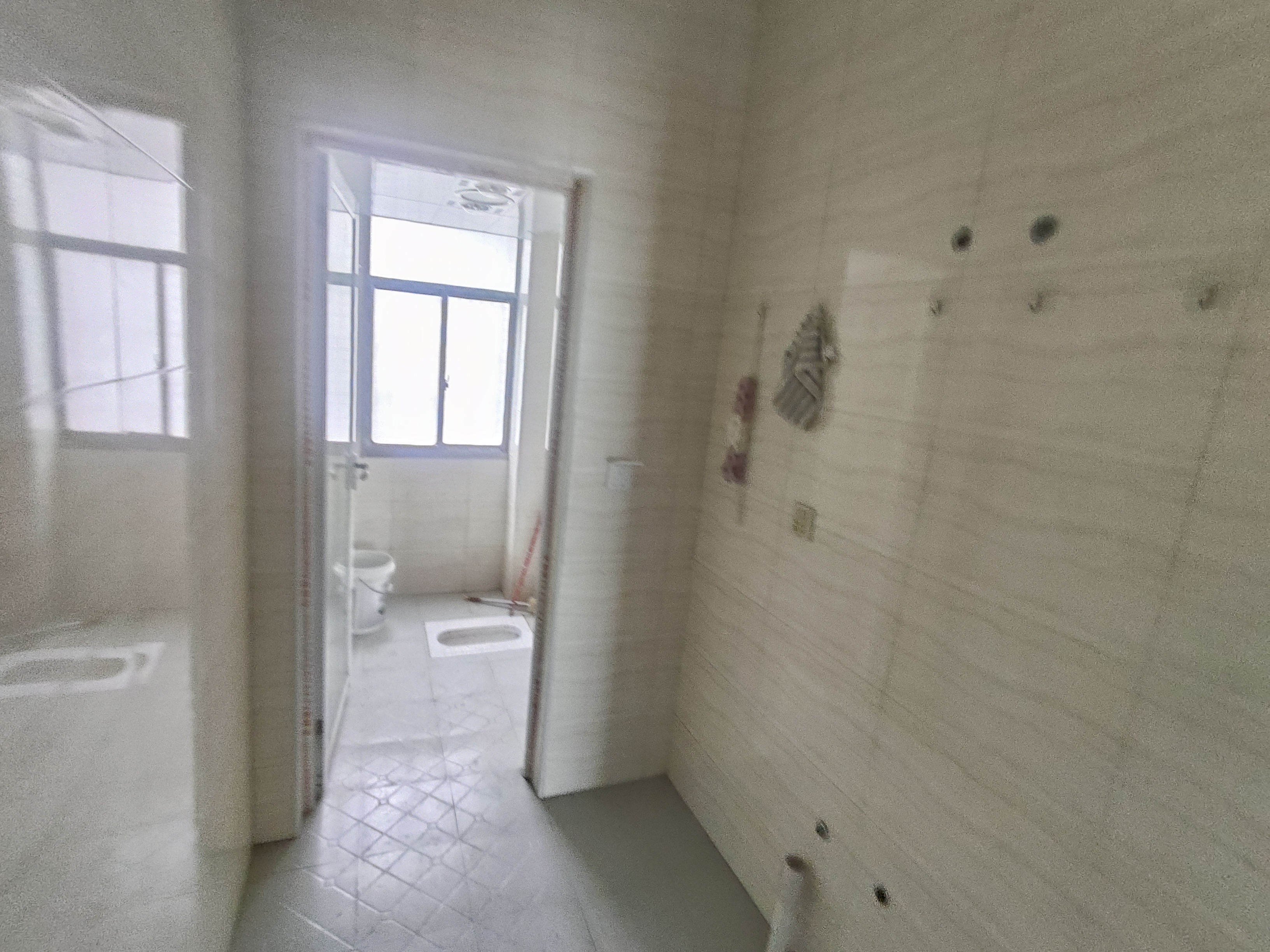 互助小区 3室2厅2卫 1400.0元/月 互助小区 3室2厅2卫 1400.0元/月室内图