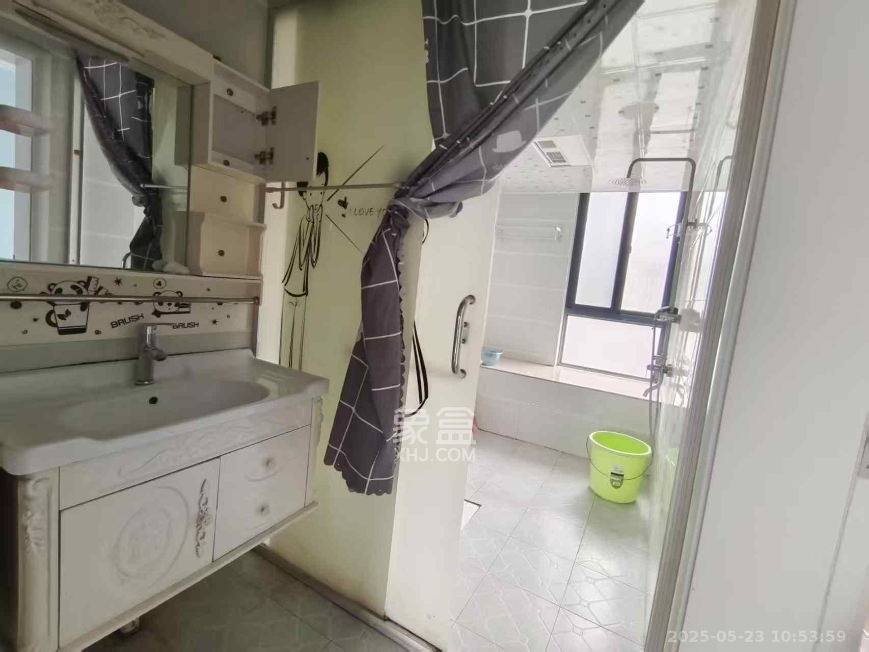 五矿紫湖香醍 4室2厅2卫 2200.0元/月 五矿紫湖香醍 4室2厅2卫 2200.0元/月室内图