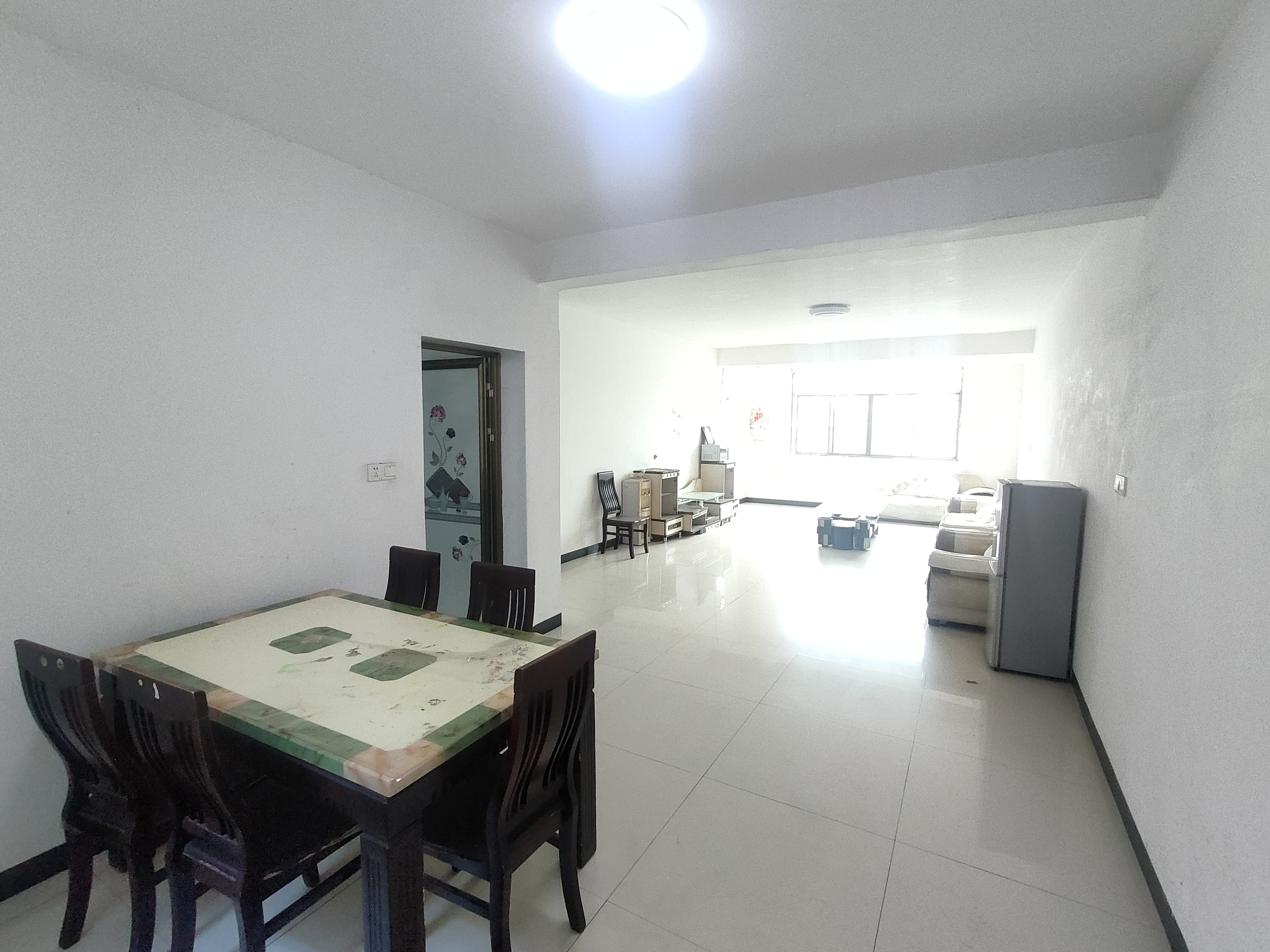 互助小区 3室2厅2卫 1500.0元/月 互助小区 3室2厅2卫 1500.0元/月室内图