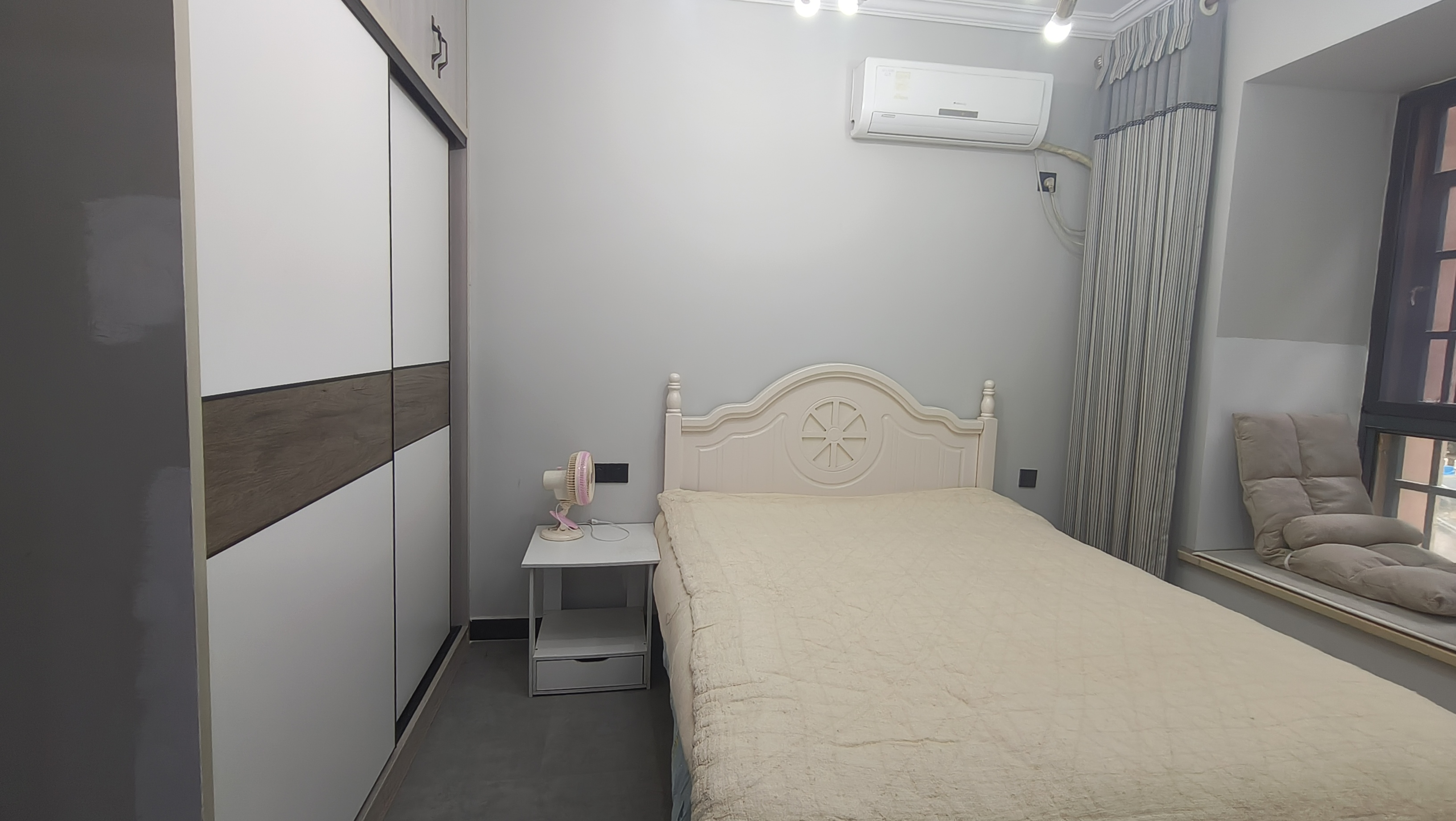 天门壹号  3室3厅2卫   1300.00元/月室内图