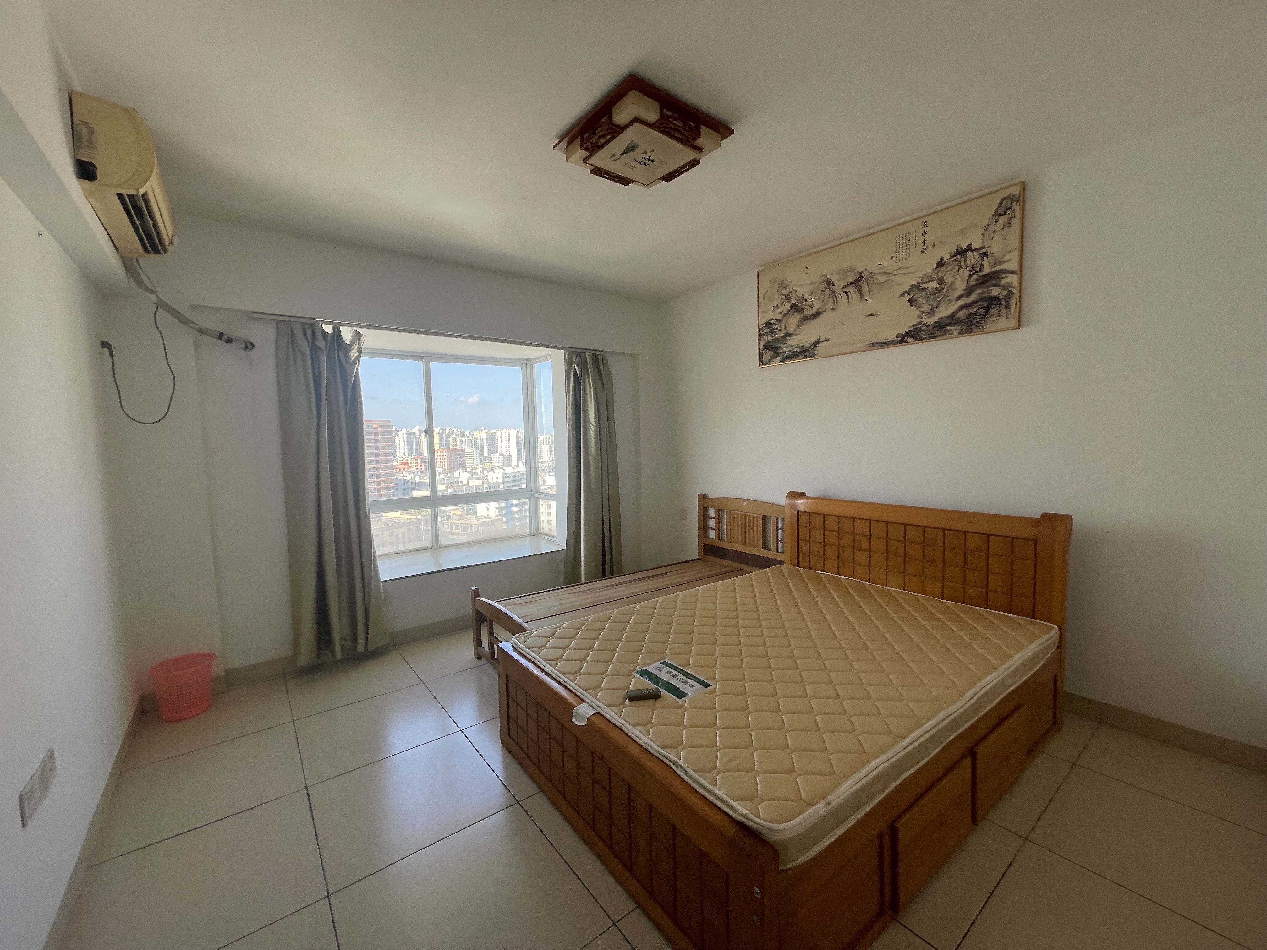 欣雅花园 3室2厅2卫 2700.0元/月 欣雅花园 3室2厅2卫 2700.0元/月室内图