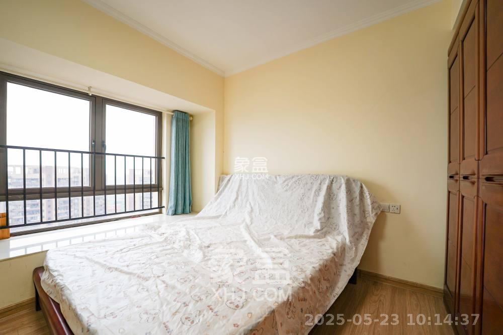 碧桂园公园壹号(凯怡茗苑) 3室2厅1卫 1650.0元/月 碧桂园公园壹号(凯怡茗苑) 3室2厅1卫 1650.0元/月室内图