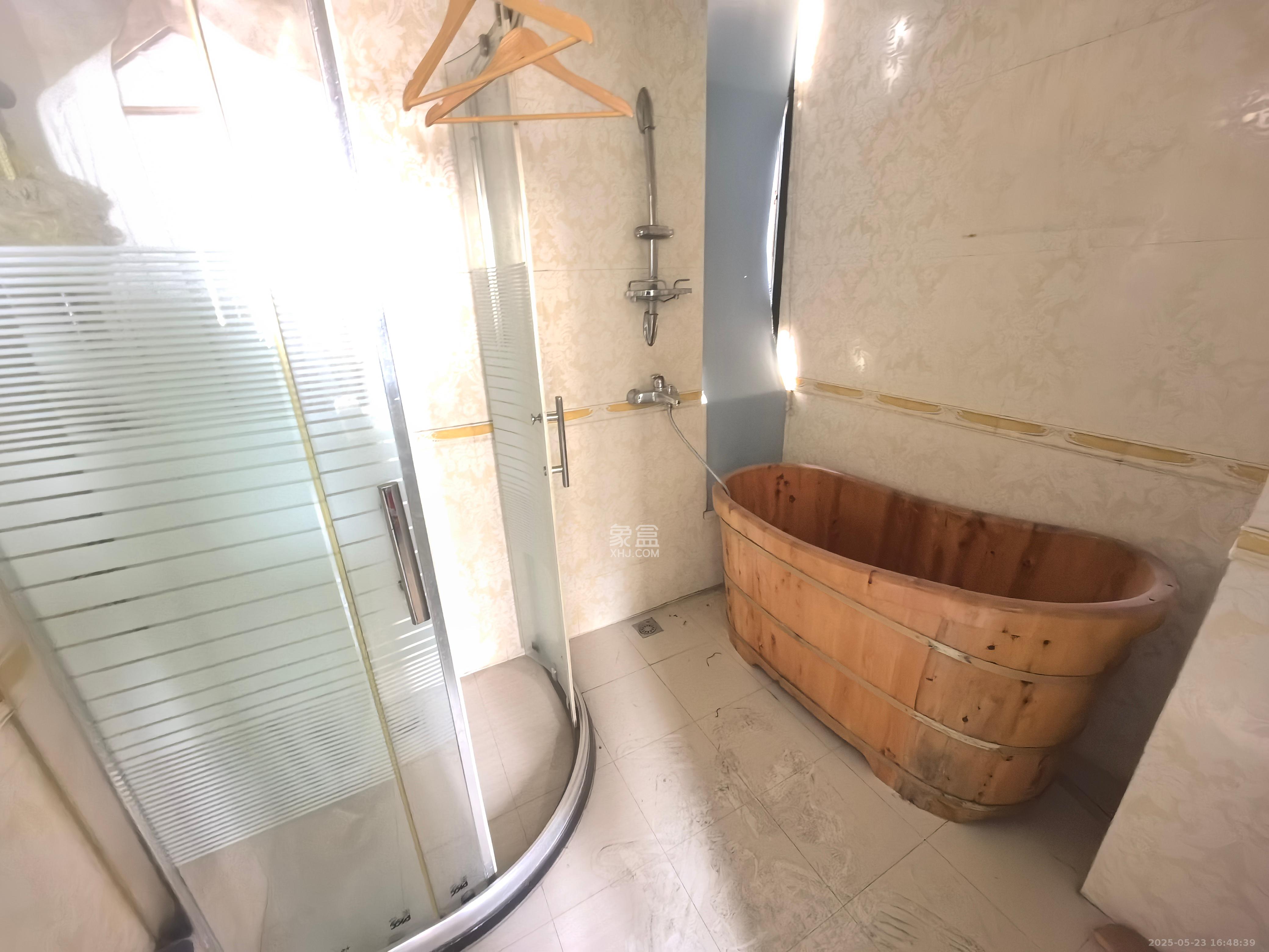 沁园春御院 3室1厅1卫 3300.00元/月 沁园春御院 3室1厅1卫 3300.00元/月室内图