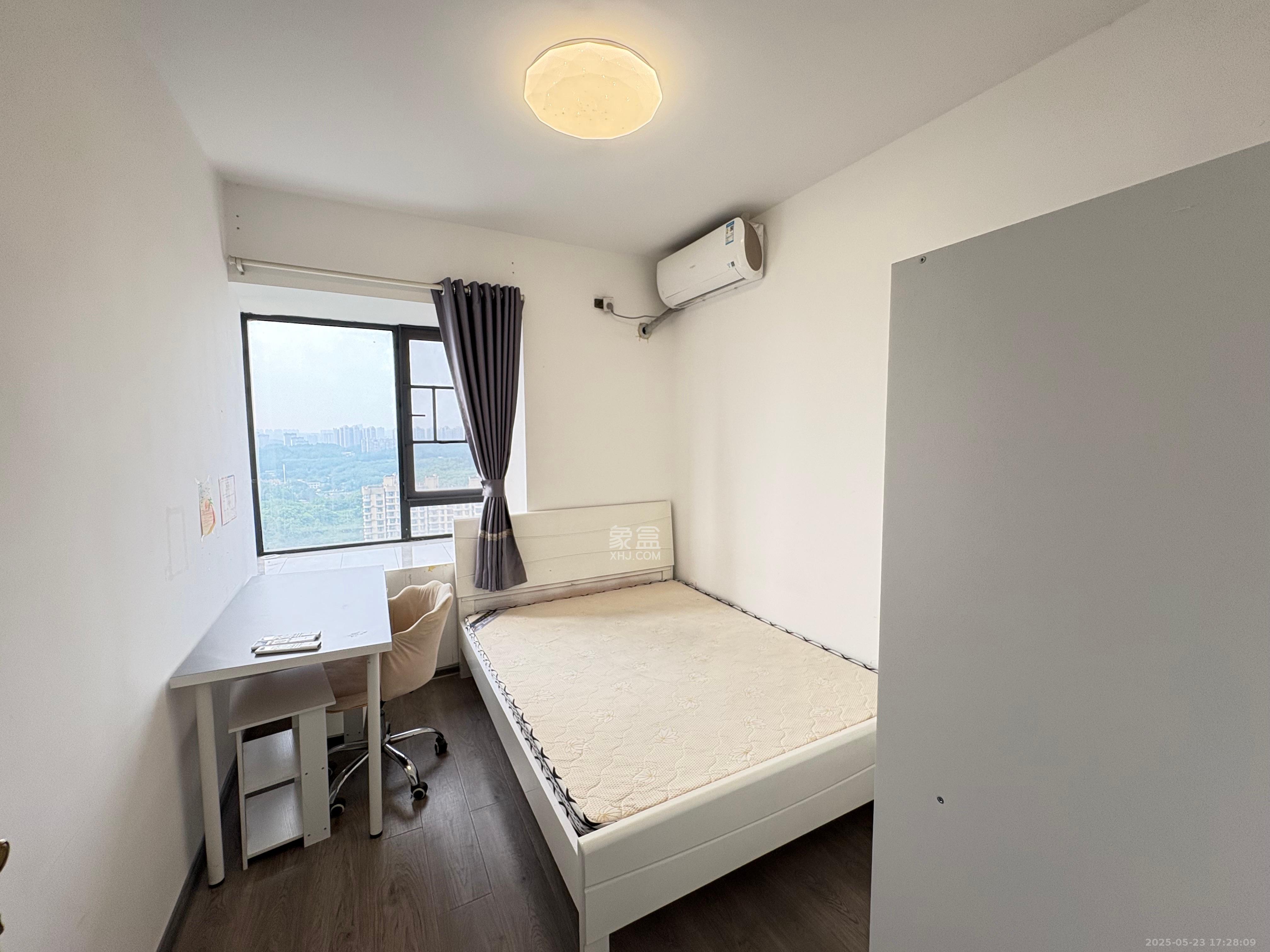 保利城（中航城国际社区、郡原美村）  3室2厅2卫   2300.00元/月室内图