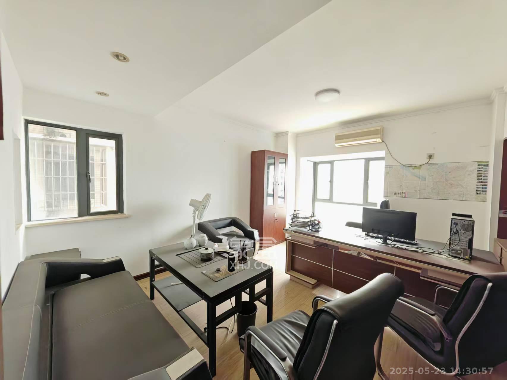 馨域公寓 3室2厅1卫 3800.0元/月 馨域公寓 3室2厅1卫 3800.0元/月室内图