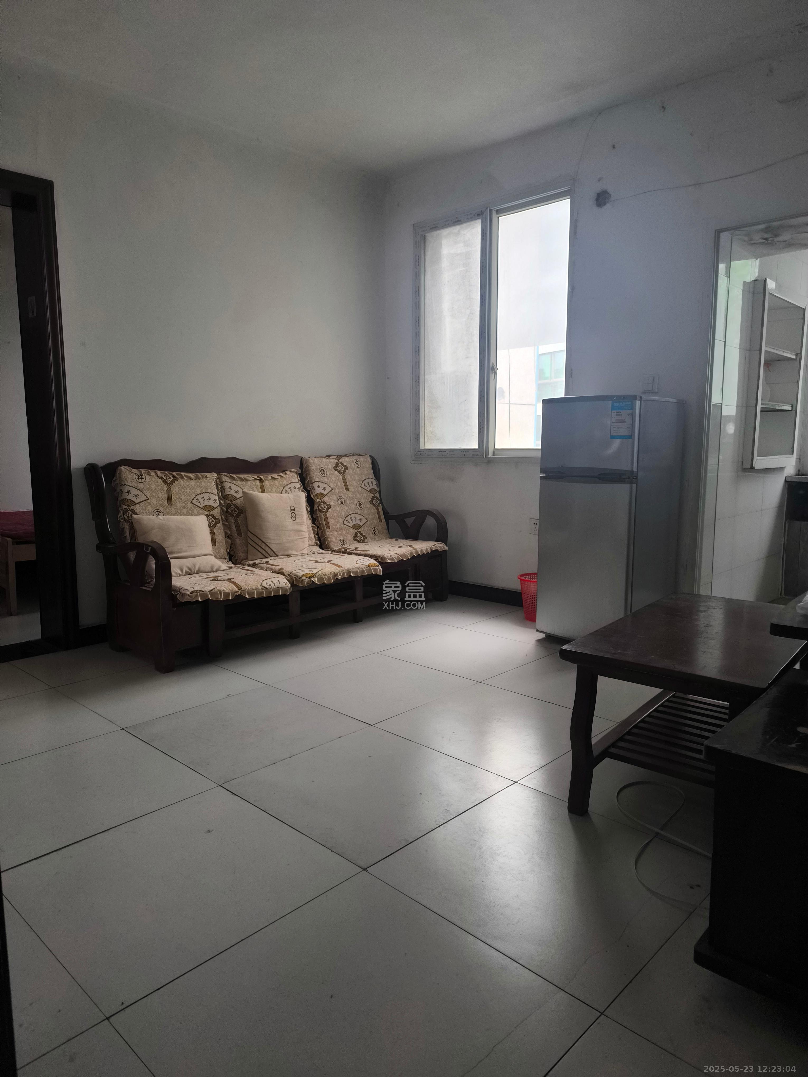 下麻园岭散盘 1室0厅0卫 2000.0元/月 下麻园岭散盘 1室0厅0卫 2000.0元/月室内图