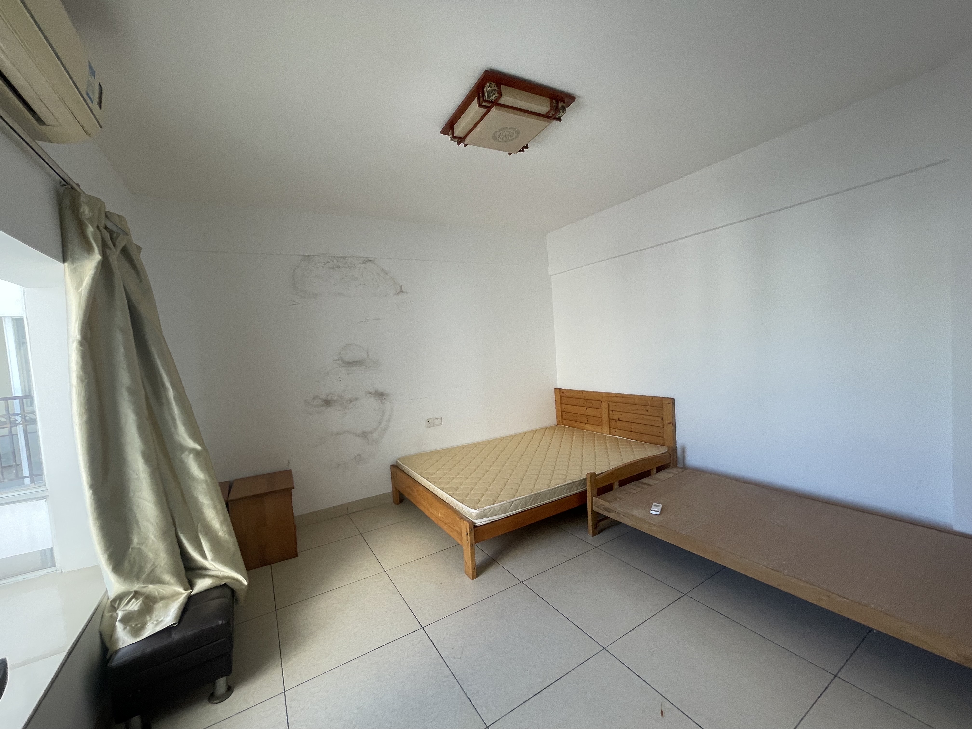 欣雅花园 3室2厅2卫 2700.0元/月 欣雅花园 3室2厅2卫 2700.0元/月室内图