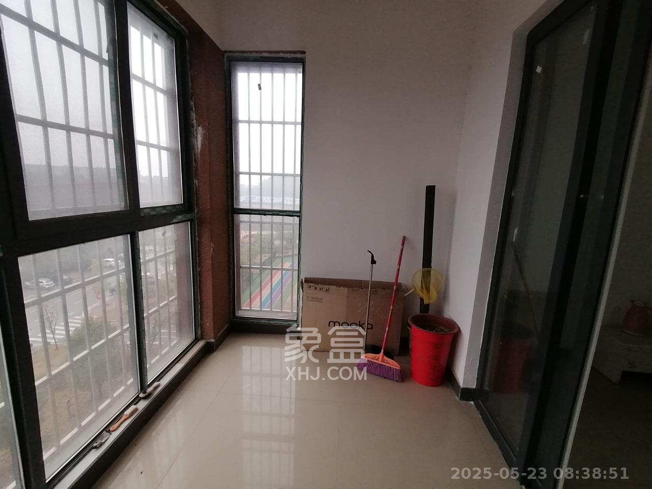 鑫天格林香山 3室2厅1卫 1300.0元/月 鑫天格林香山 3室2厅1卫 1300.0元/月室内图