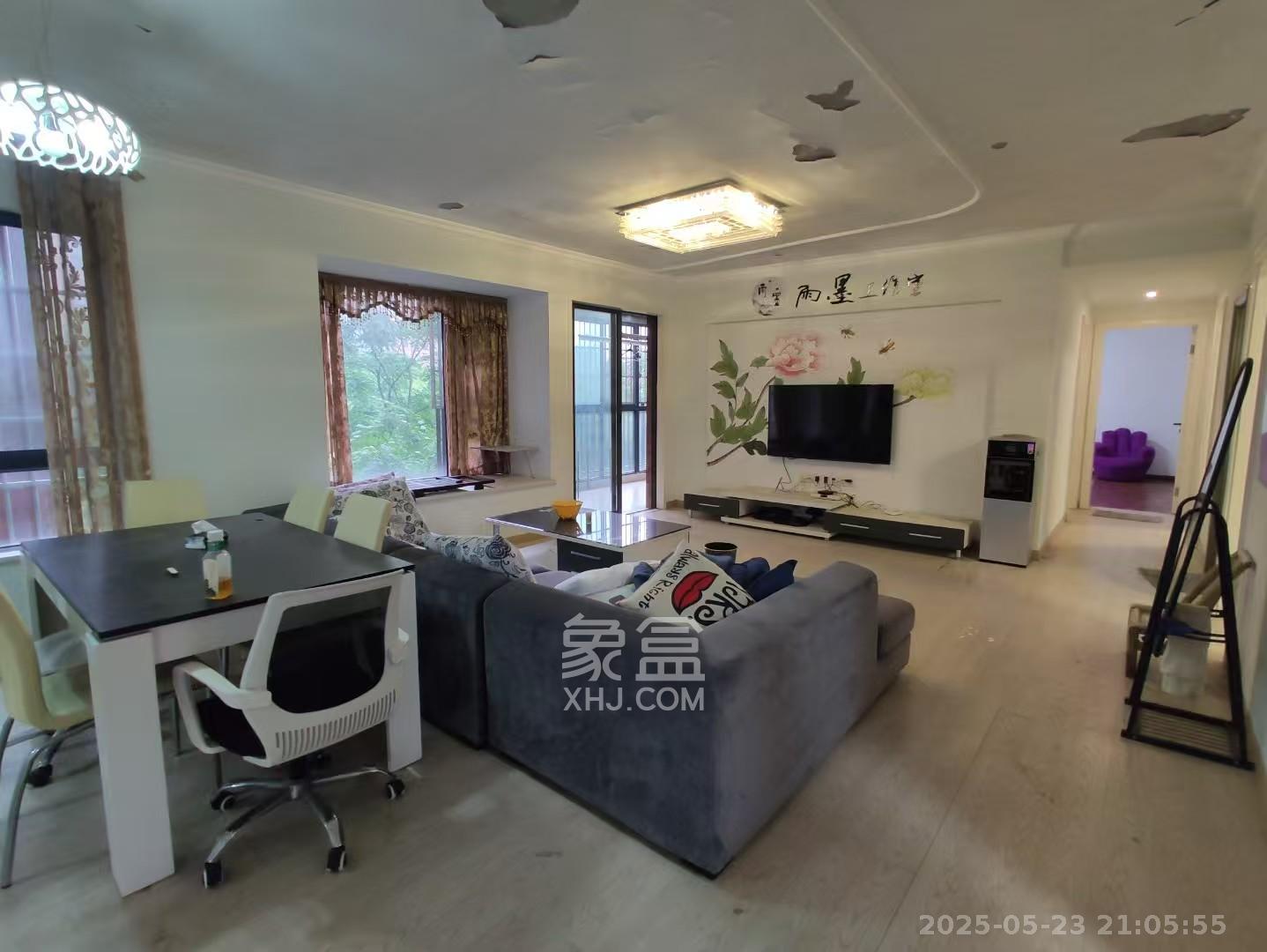 华润凤凰城二期 5室2厅2卫 2800.0元/月 华润凤凰城二期 5室2厅2卫 2800.0元/月室内图