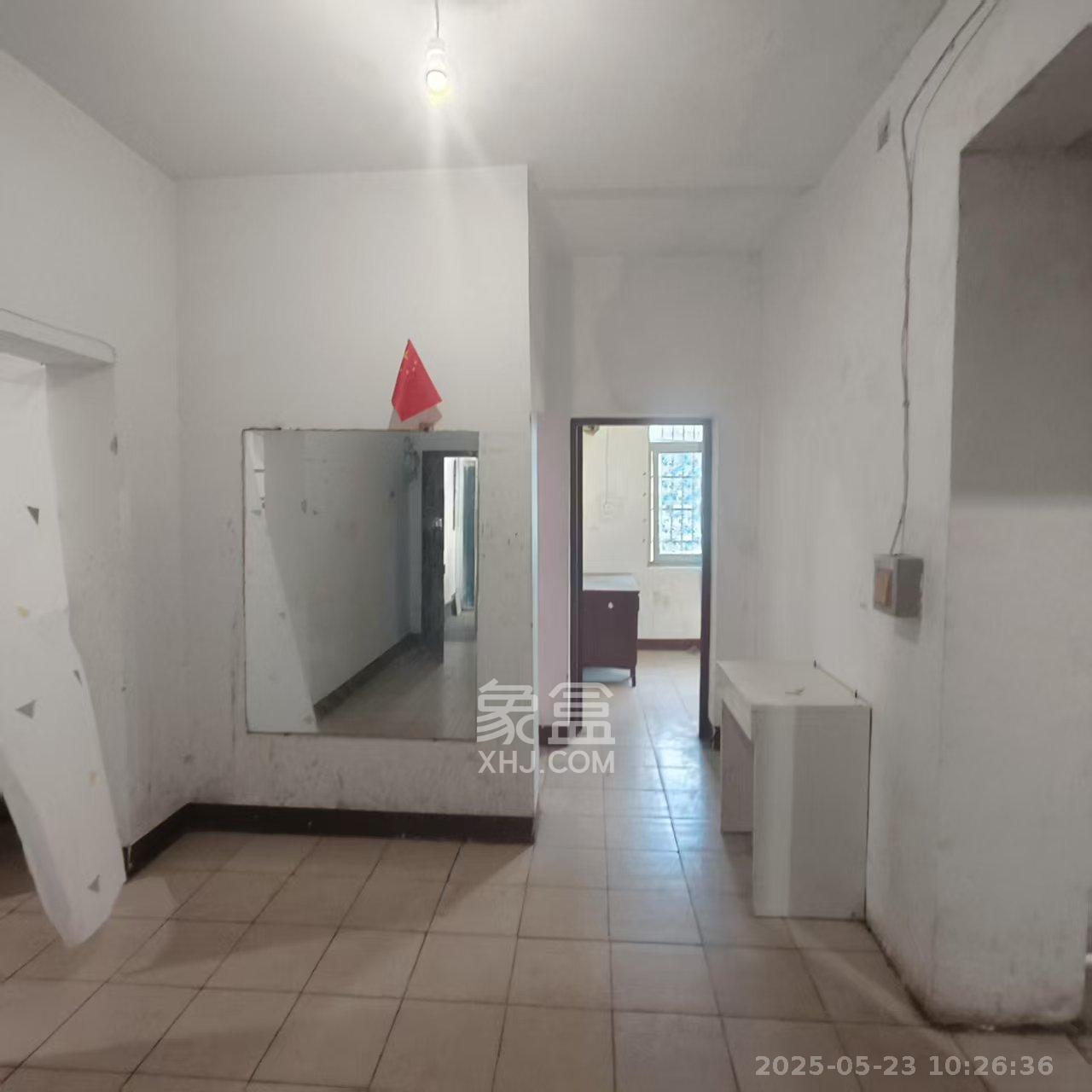 湘亚大楼 4室1厅1卫 2200.0元/月 湘亚大楼 4室1厅1卫 2200.0元/月室内图