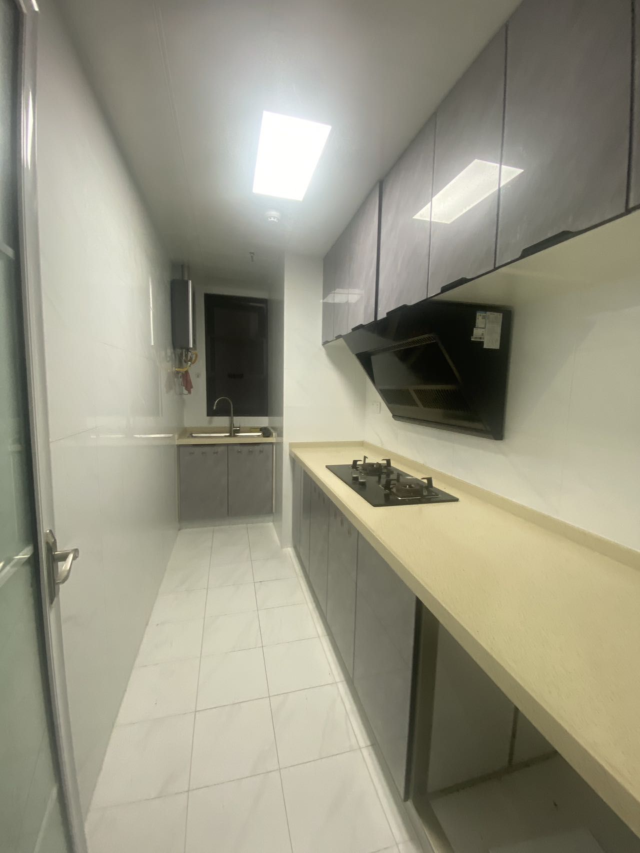 华润中心 2室1厅1卫 4500.0元/月 华润中心 2室1厅1卫 4500.0元/月室内图