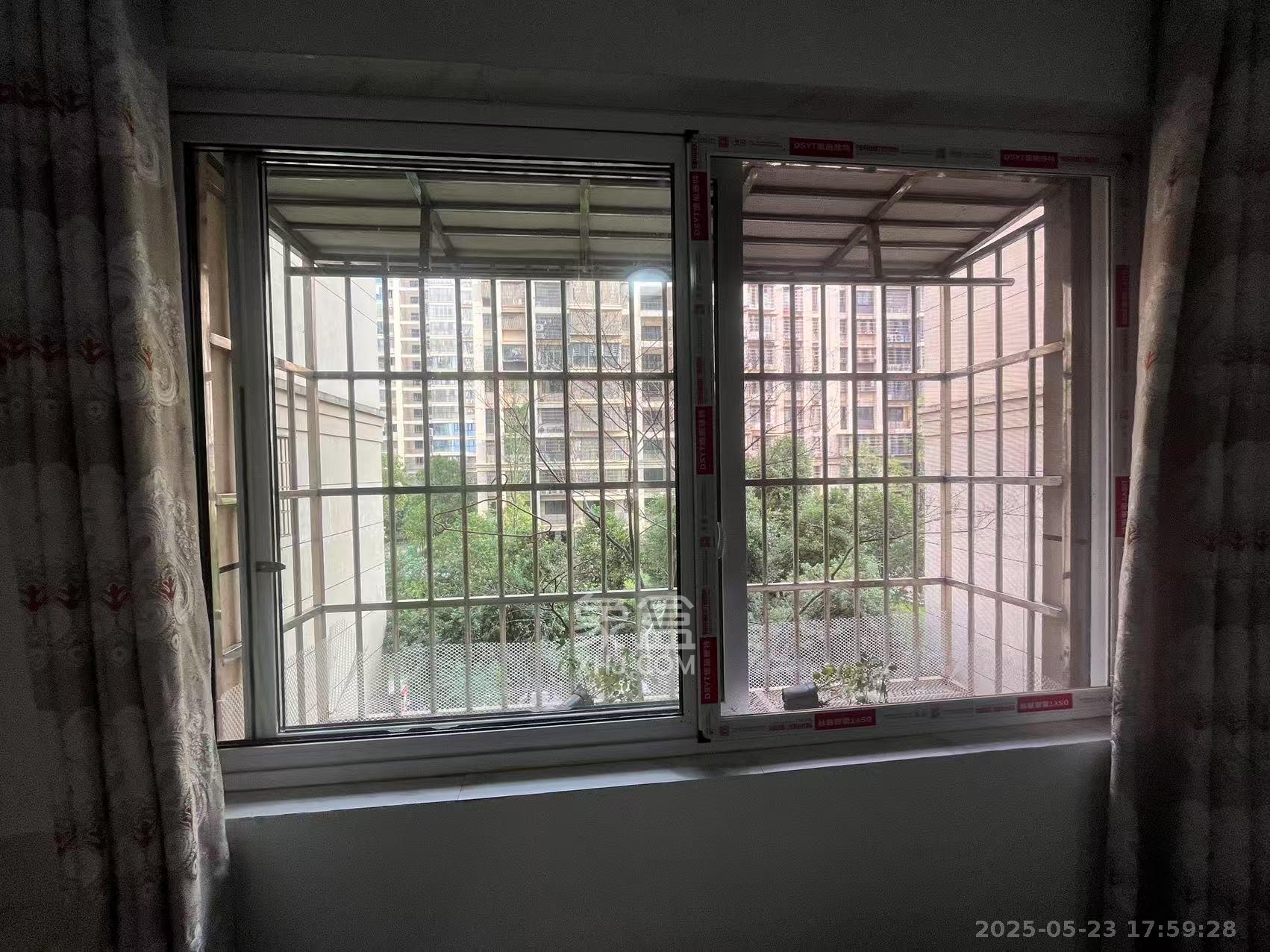 和康园小区 1室1厅1卫 1050.0元/月 和康园小区 1室1厅1卫 1050.0元/月室内图