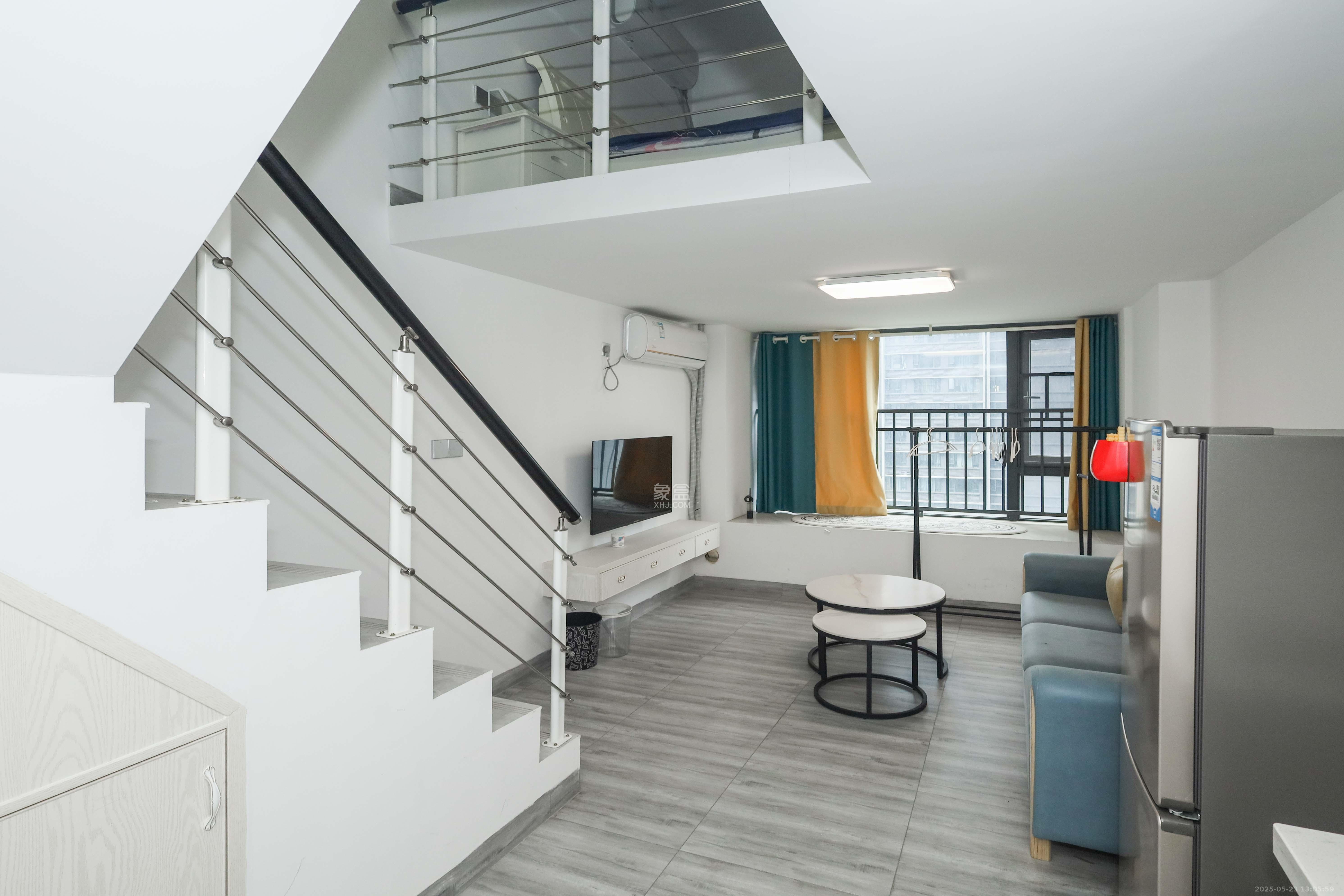 龙湖湘江星座(祺鑫星座公寓)  1室1厅1卫    55.0万 龙湖湘江星座(祺鑫星座公寓)  1室1厅1卫    55.0万客厅