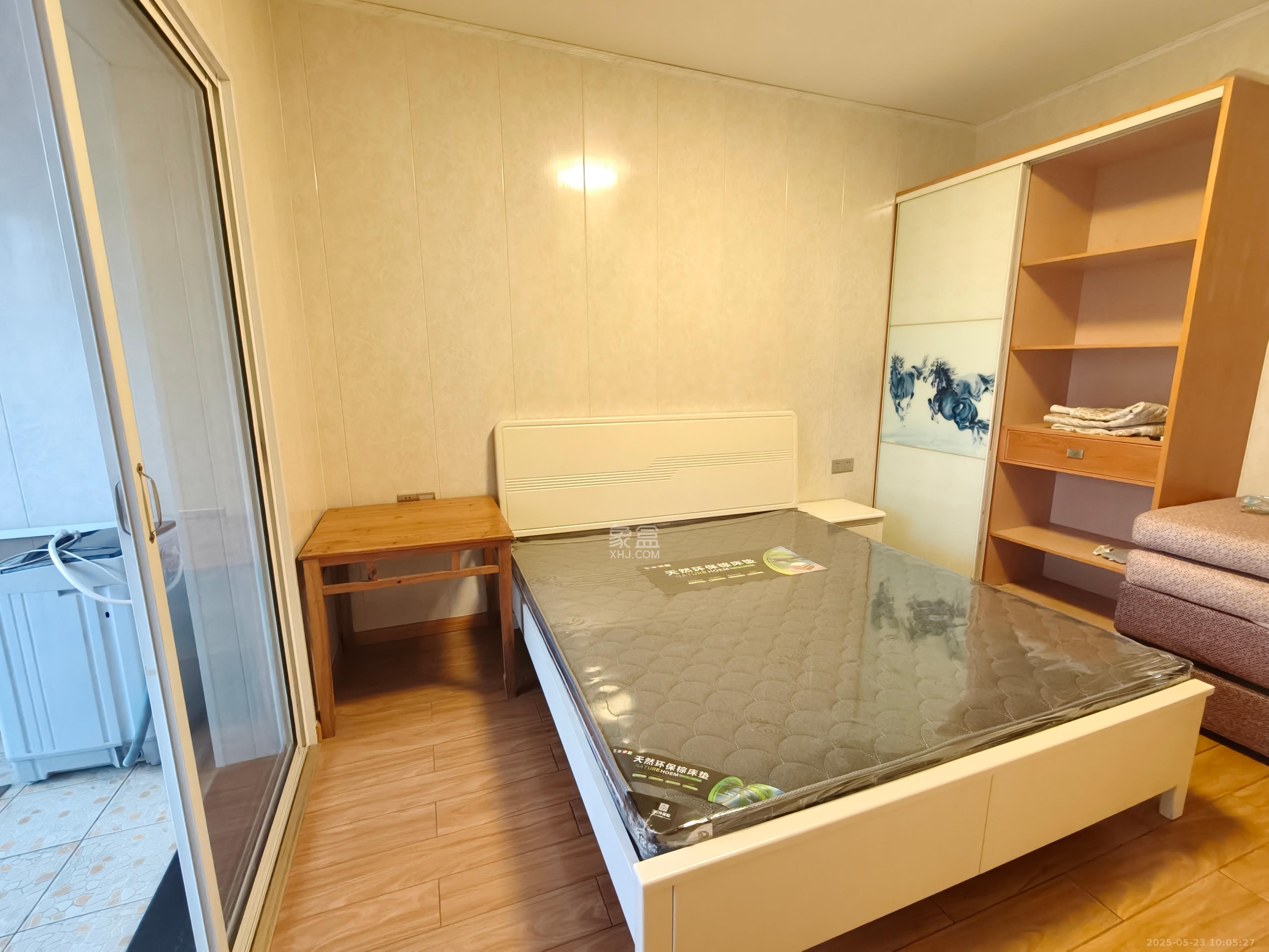 先锋新宇  3室2厅2卫   2500.00元/月室内图