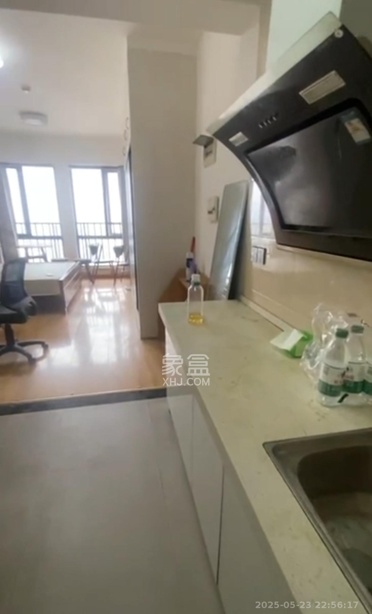鑫远微中心  1室1厅1卫   1300.00元/月室内图