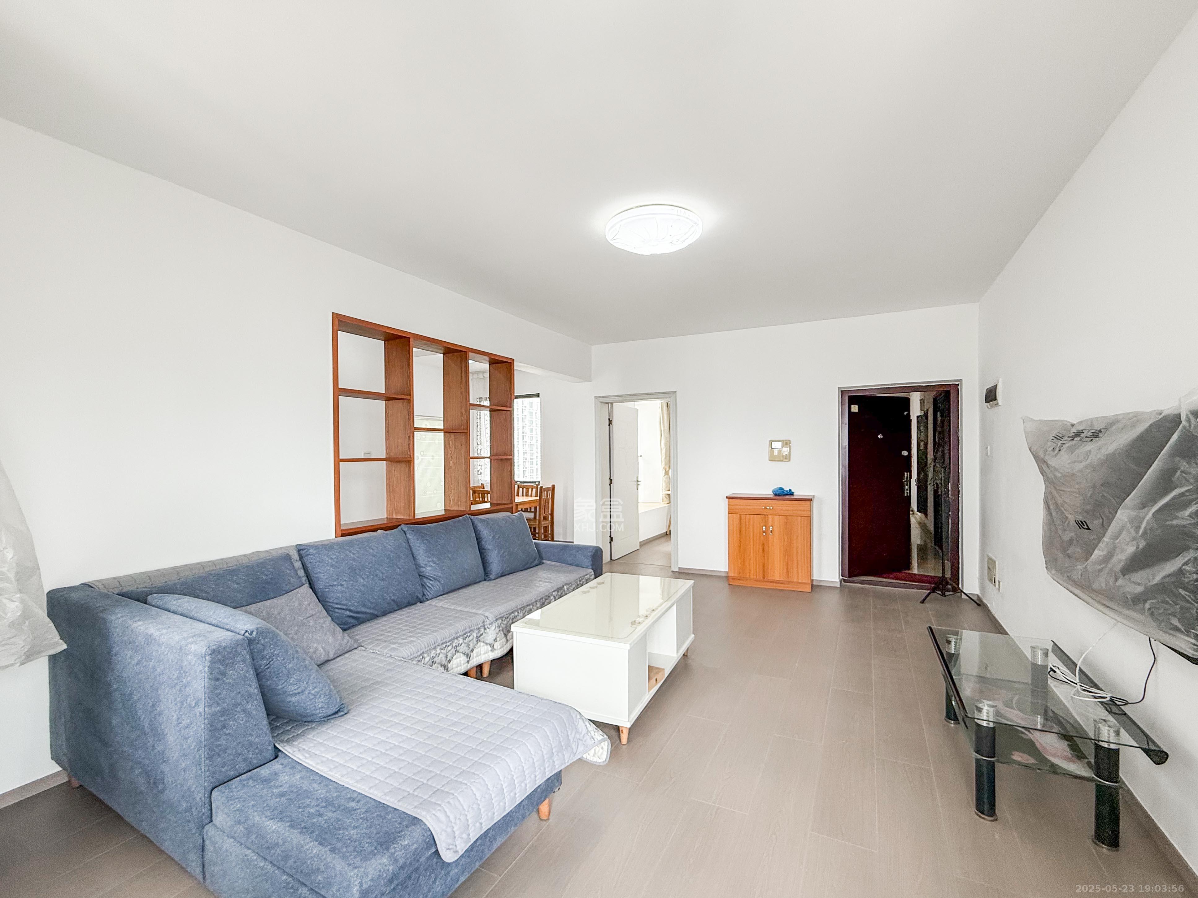 海林馨香雅苑 2室2厅1卫 72.0万 海林馨香雅苑 2室2厅1卫 72.0万客厅