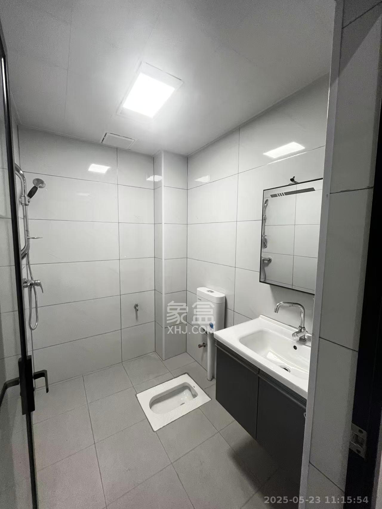 盘龙御康园 1室1厅1卫 1500.0元/月 盘龙御康园 1室1厅1卫 1500.0元/月室内图